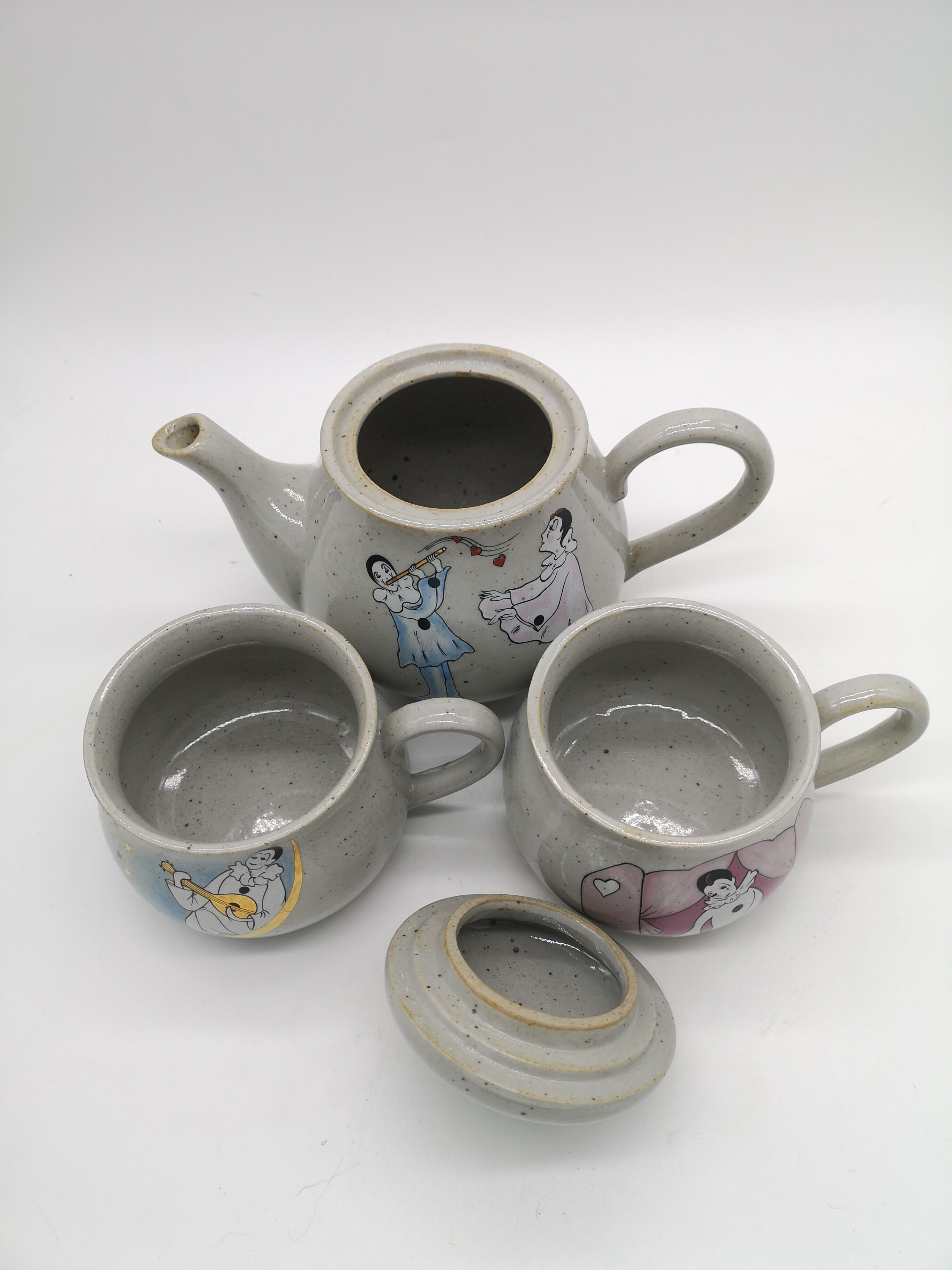 Teapot and two ceramic cups Korea vintage Pierrot Colombine