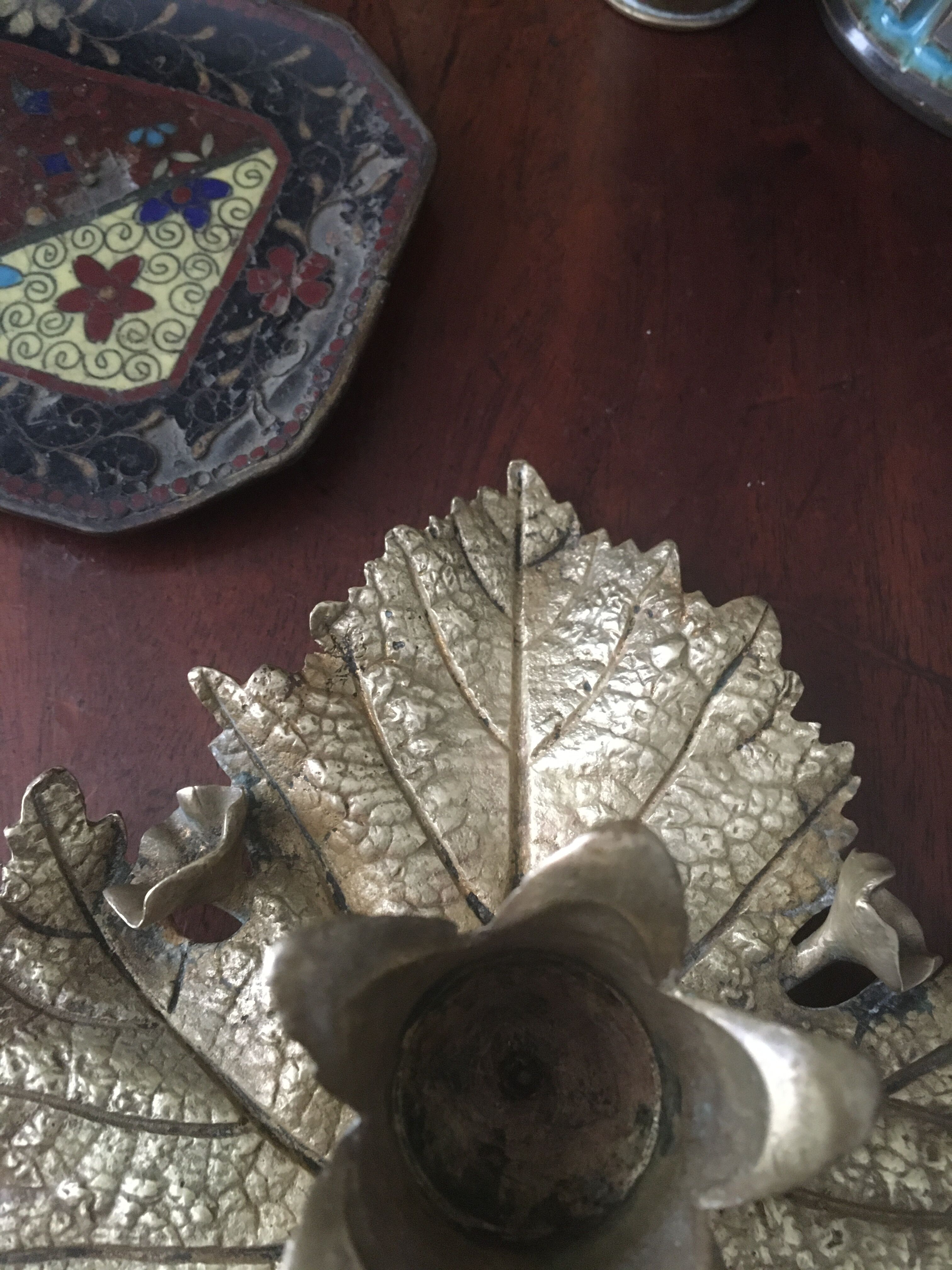 Carved vine leaf bougeoir, late 19th century