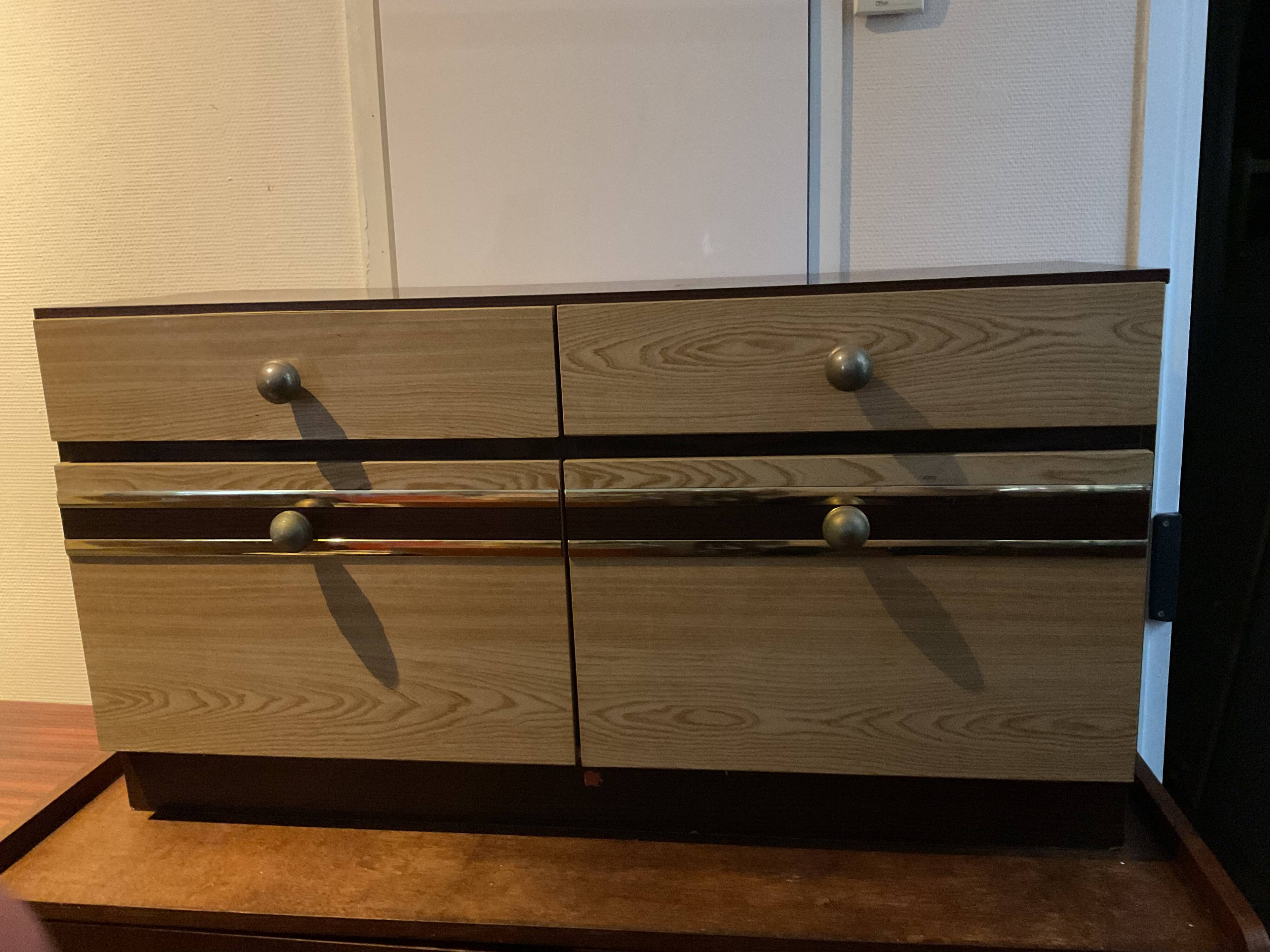 Vintage low cabinet from the 60s/70s in excellent condition.