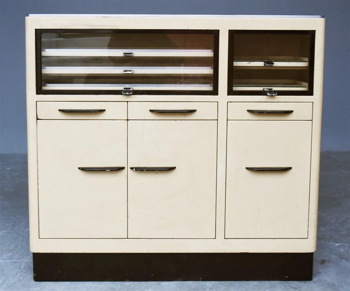 Furniture business in dentist painted plate 1950