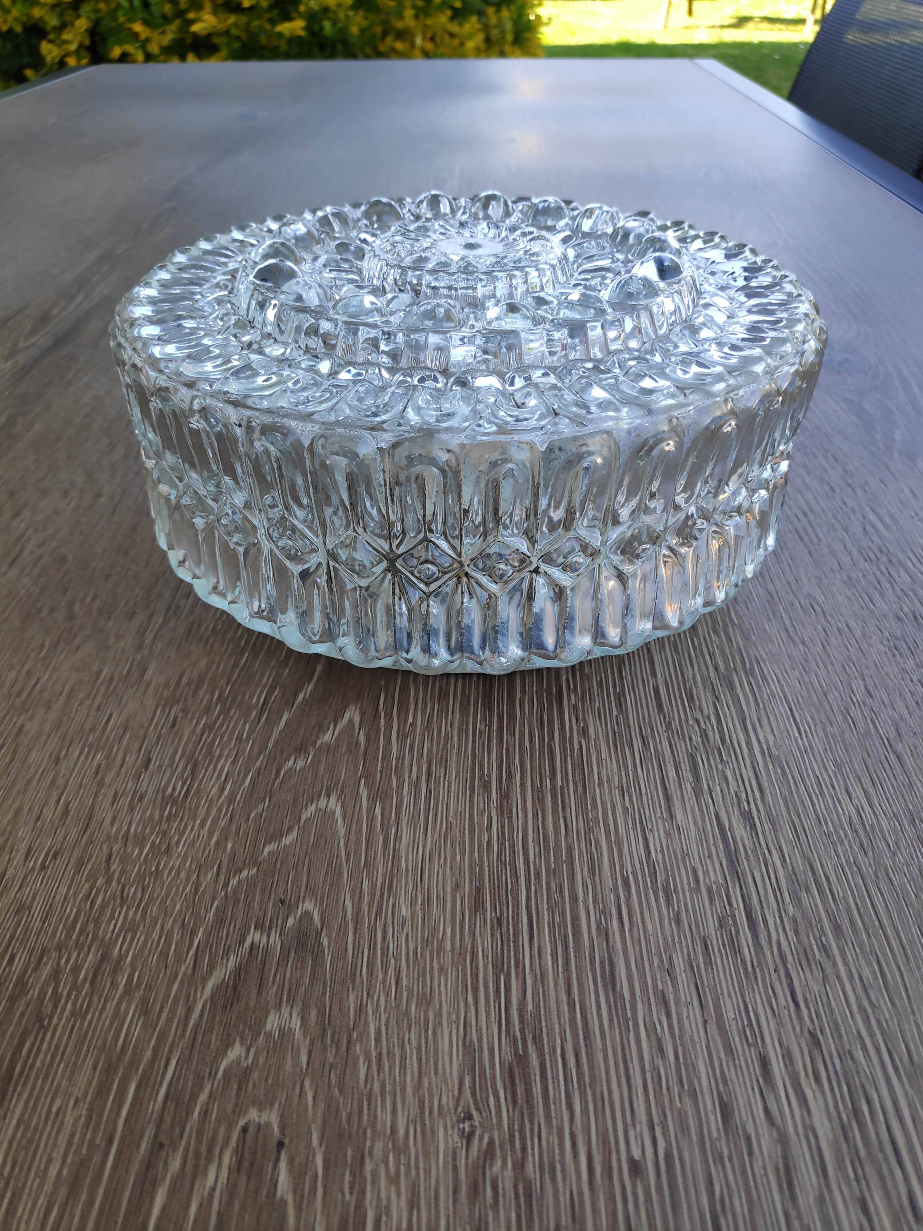 Round ceiling light in thick glass