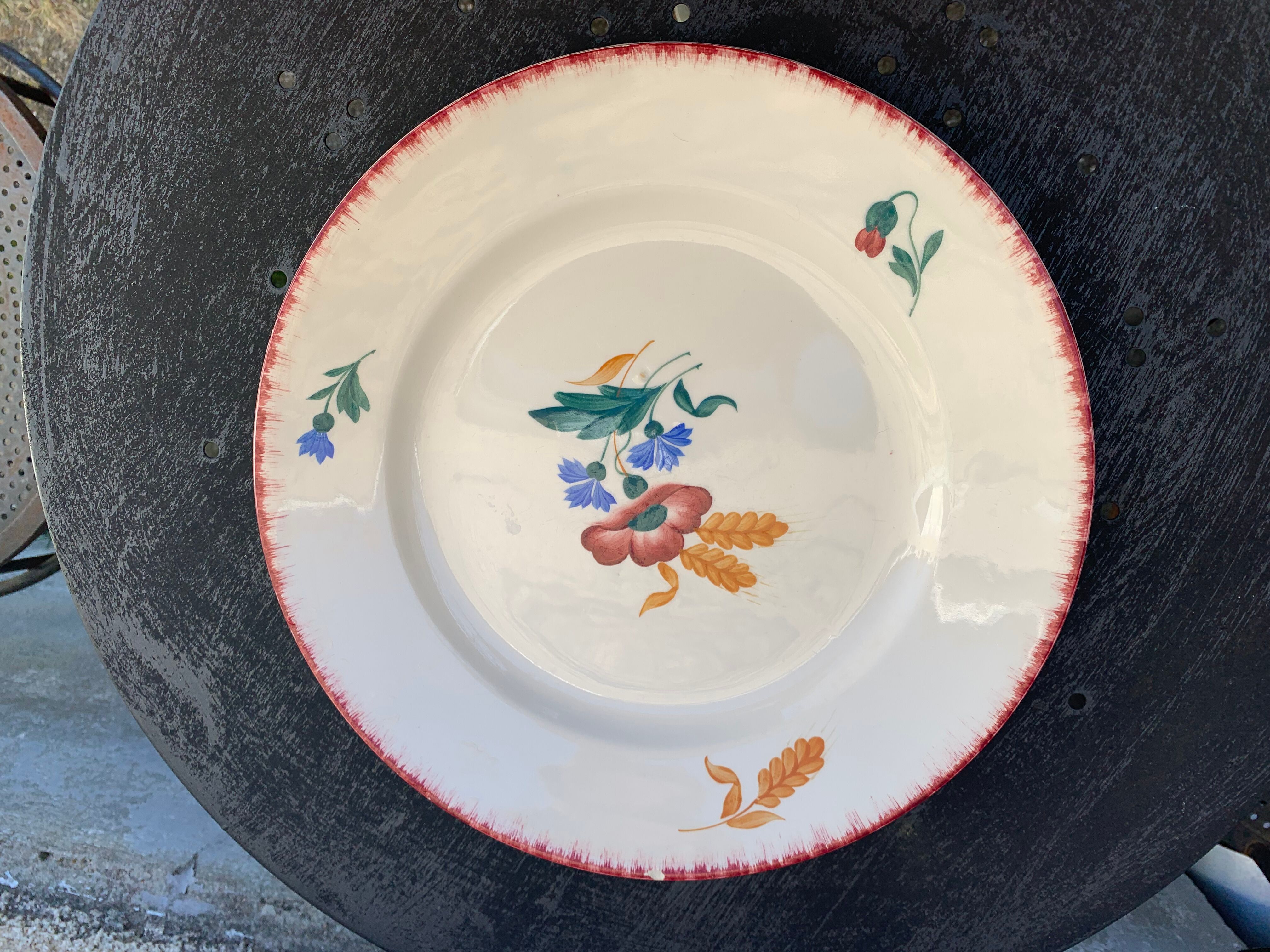 Set of two dishes, one with cakes and a hand-painted serving dish mill of wolves hamage Ceres