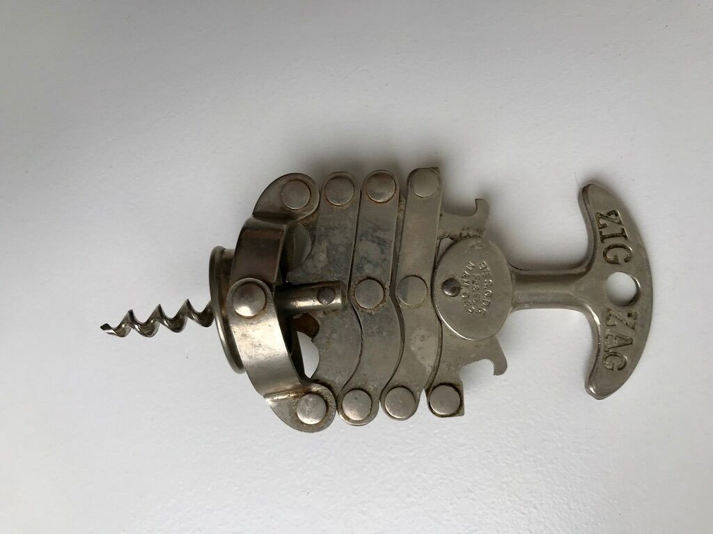 Corkscrew zig zag old