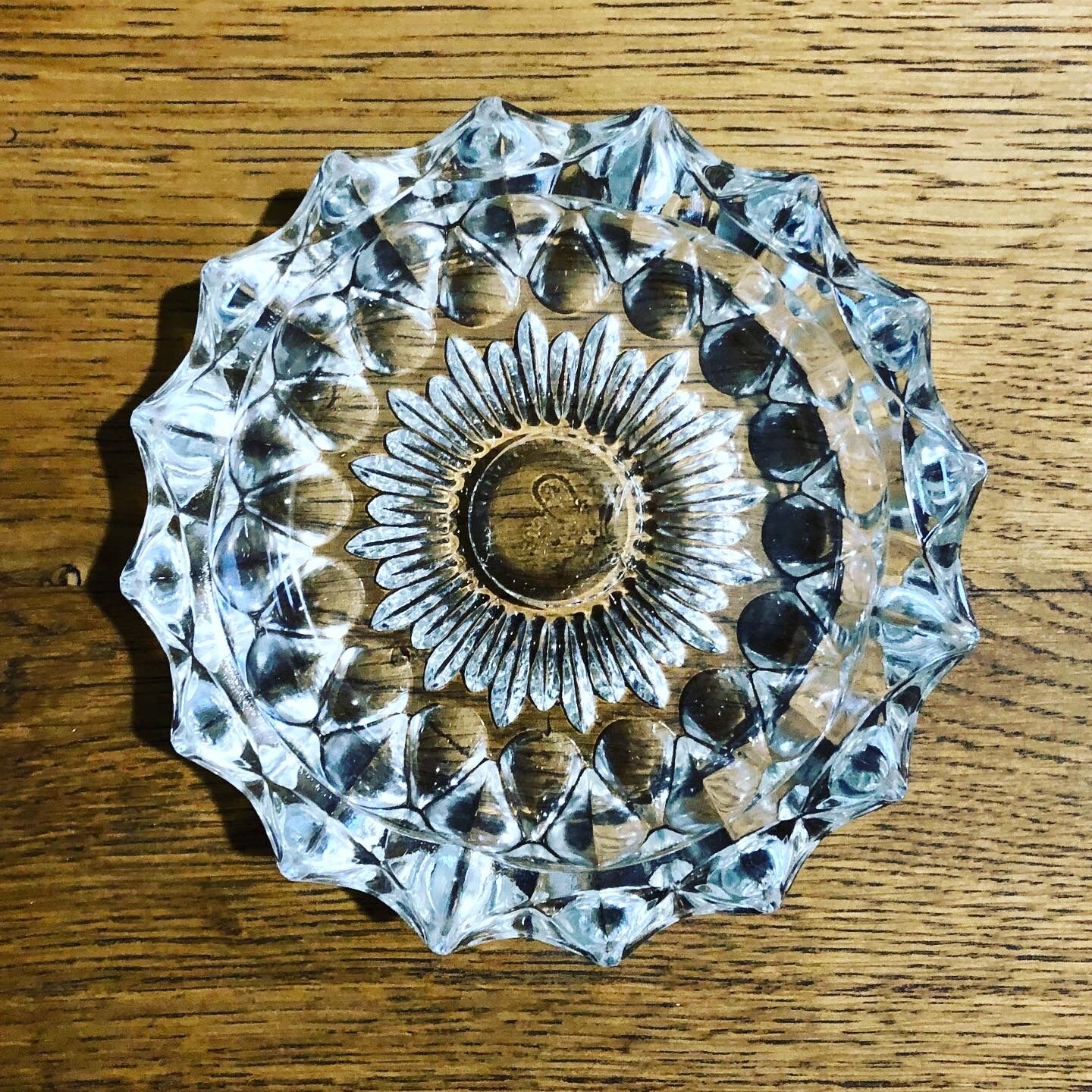 Vide poche en verre ciselé