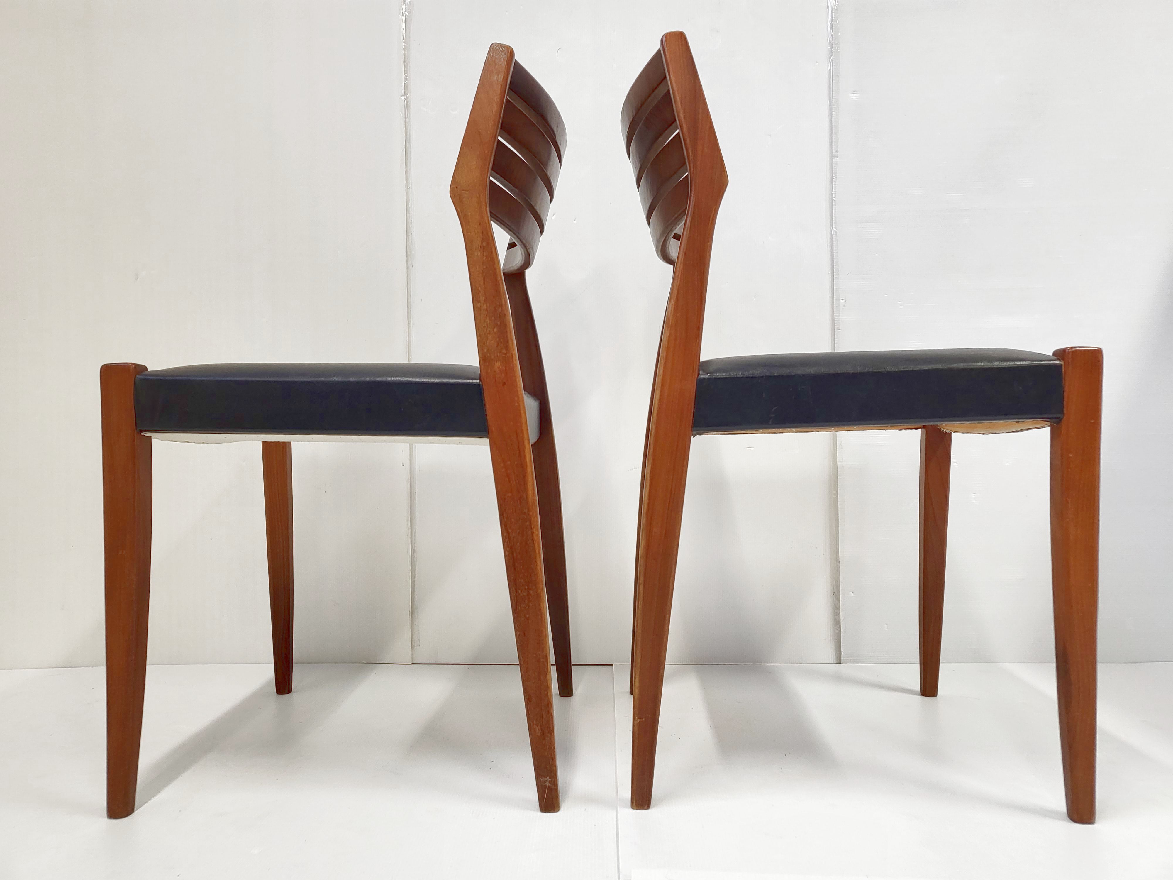 Suite of 6 Scandinavian chairs 1960 vintage