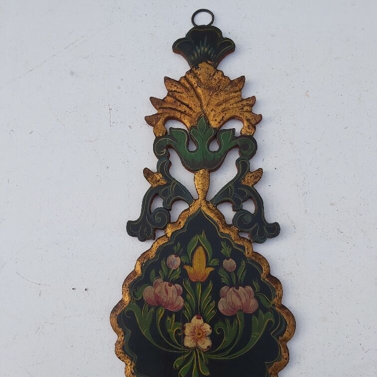 Pair of mountain appliques Savoy vintage painted wood