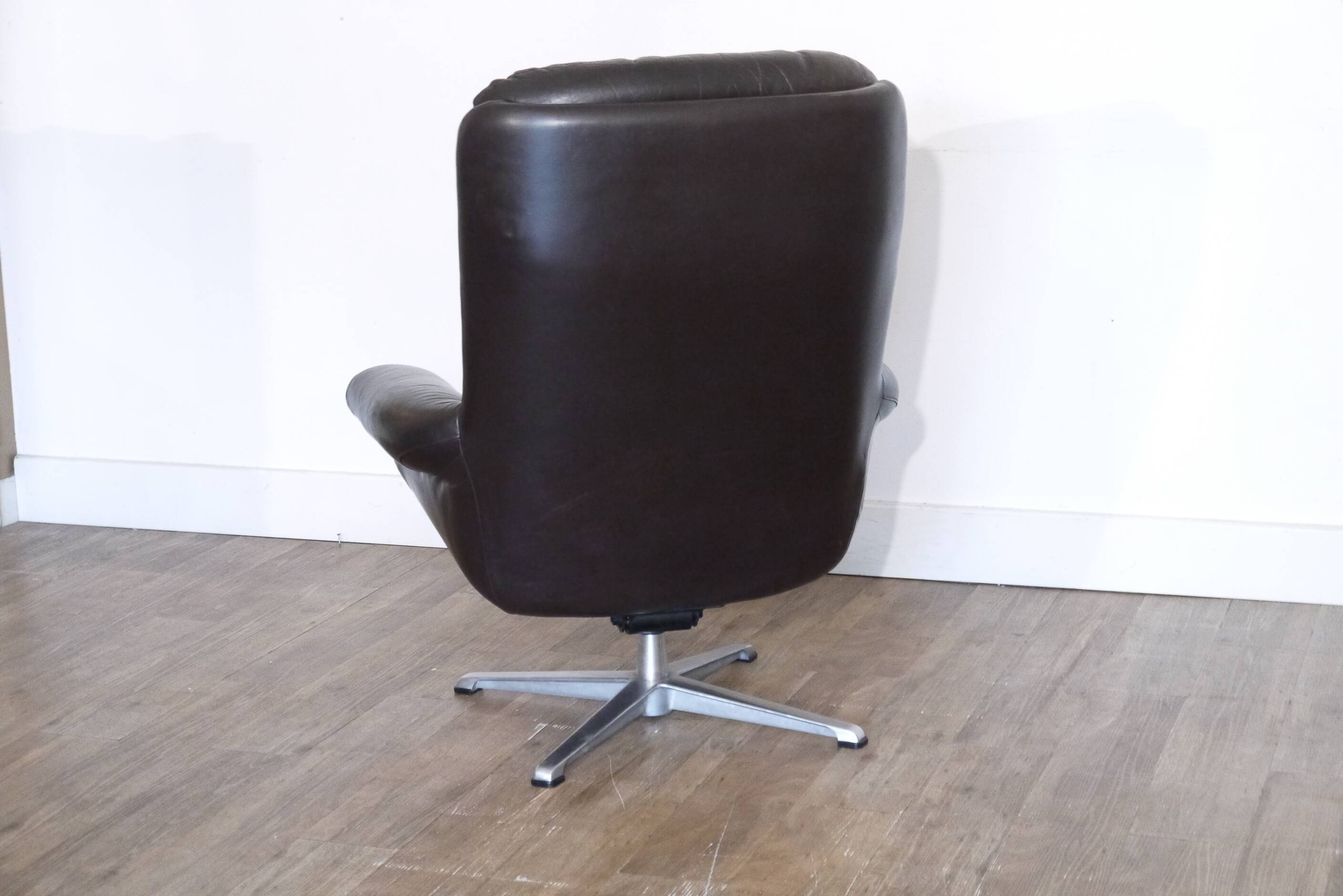Fauteuil scandinave en cuir 1970