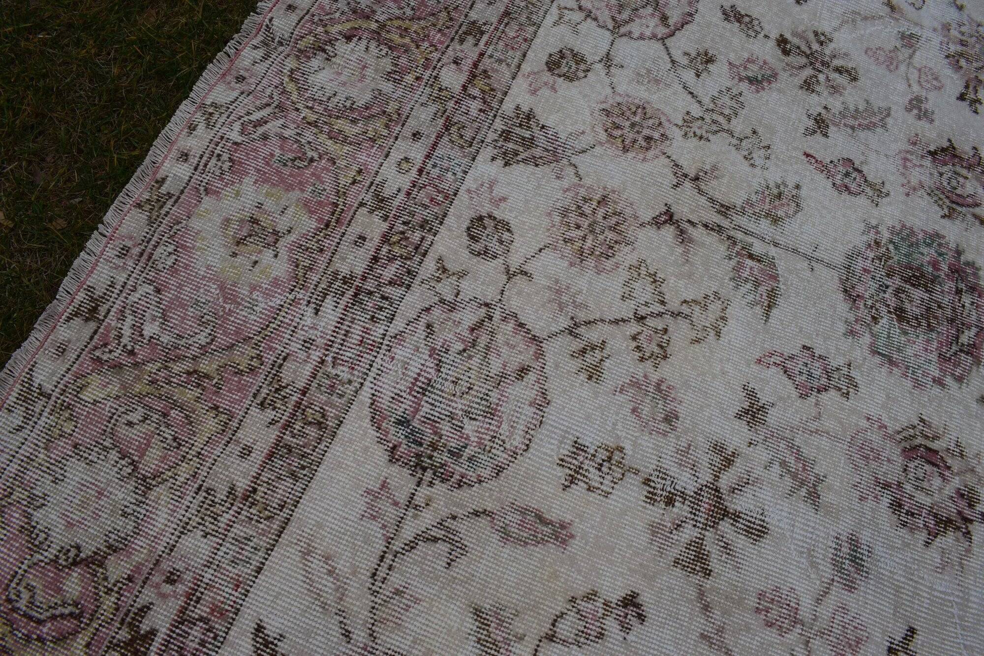 Vintage Turkish Oushak rug 195x305 cm