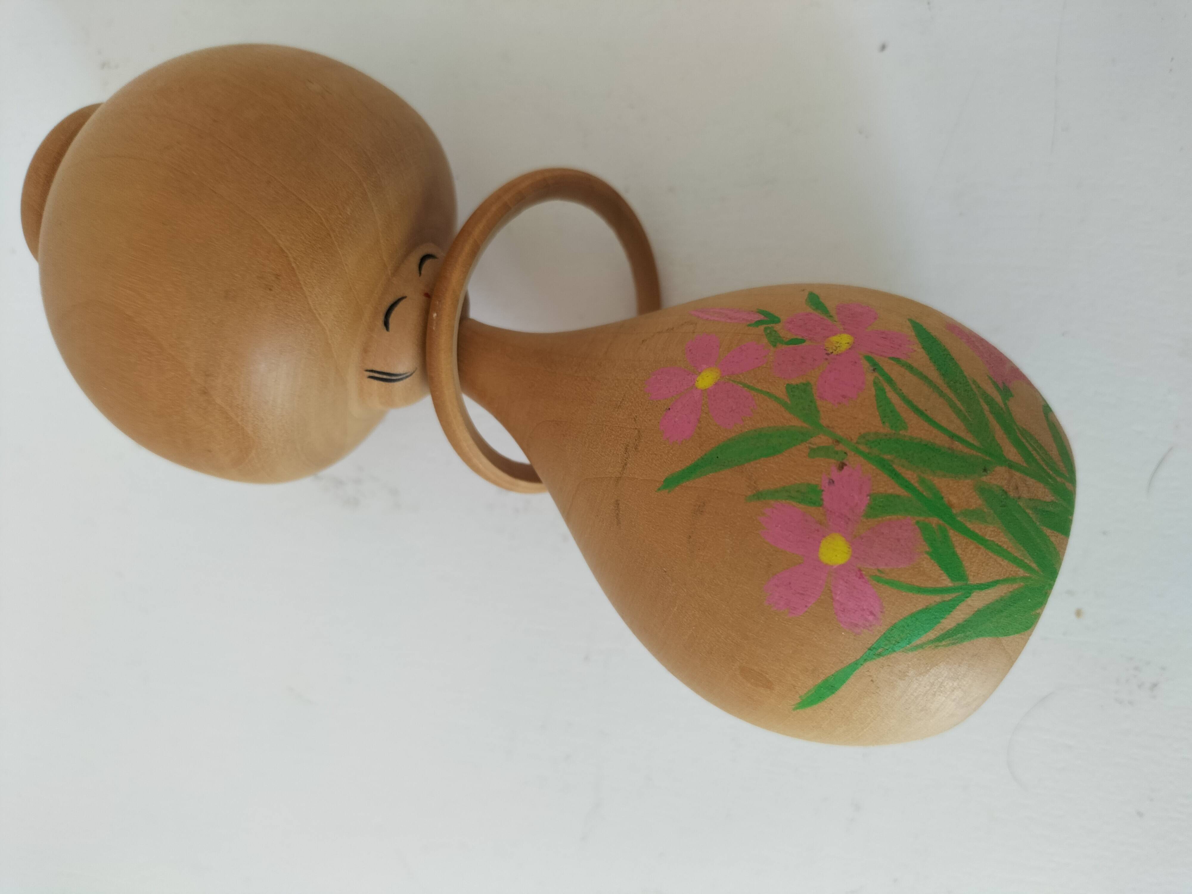Kokeshi japonaise vintage Ōkura – anneau mobile