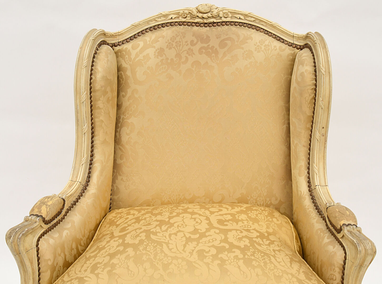 Eared shepherdess chair