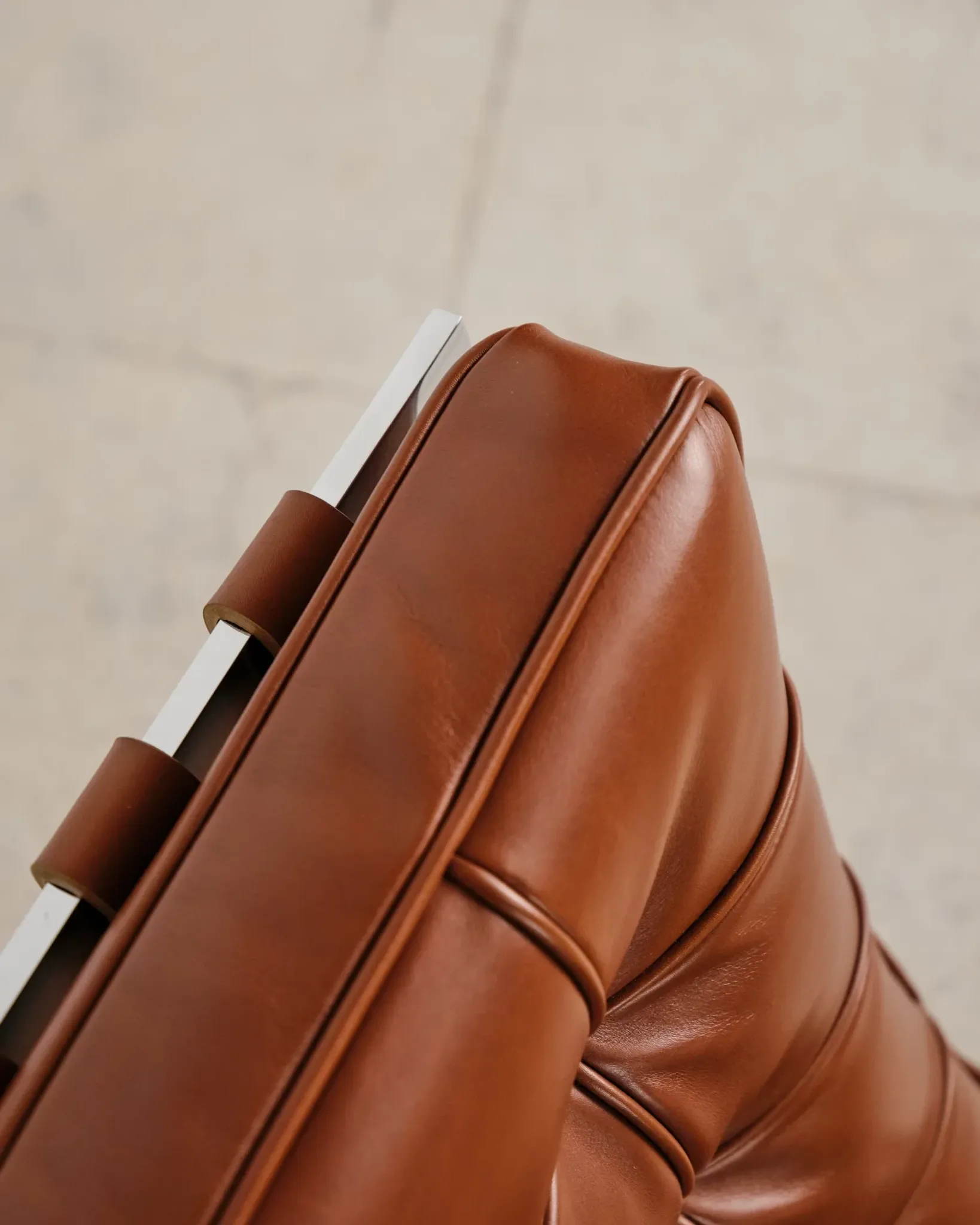 Barcelona chair in leather by Mies van der Rohe, Knoll International