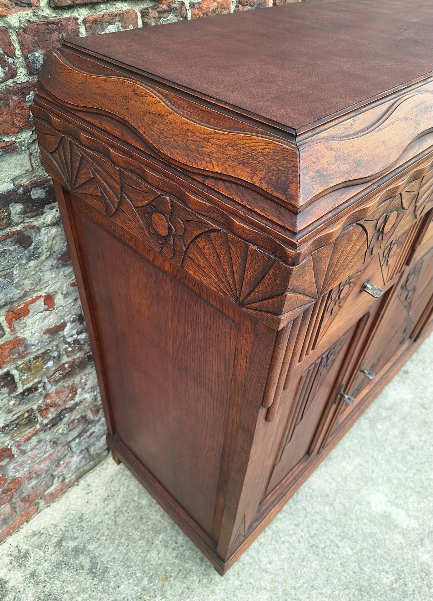 Buffet art déco plateau bois, meuble vaisselier ancien  Dimensions 142