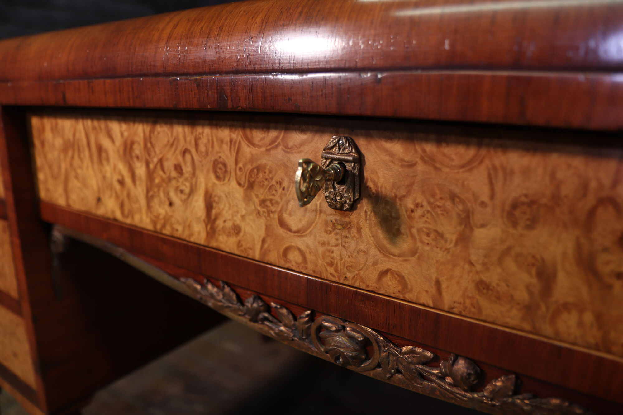 Français table d’écriture art déco par maurice dufrene