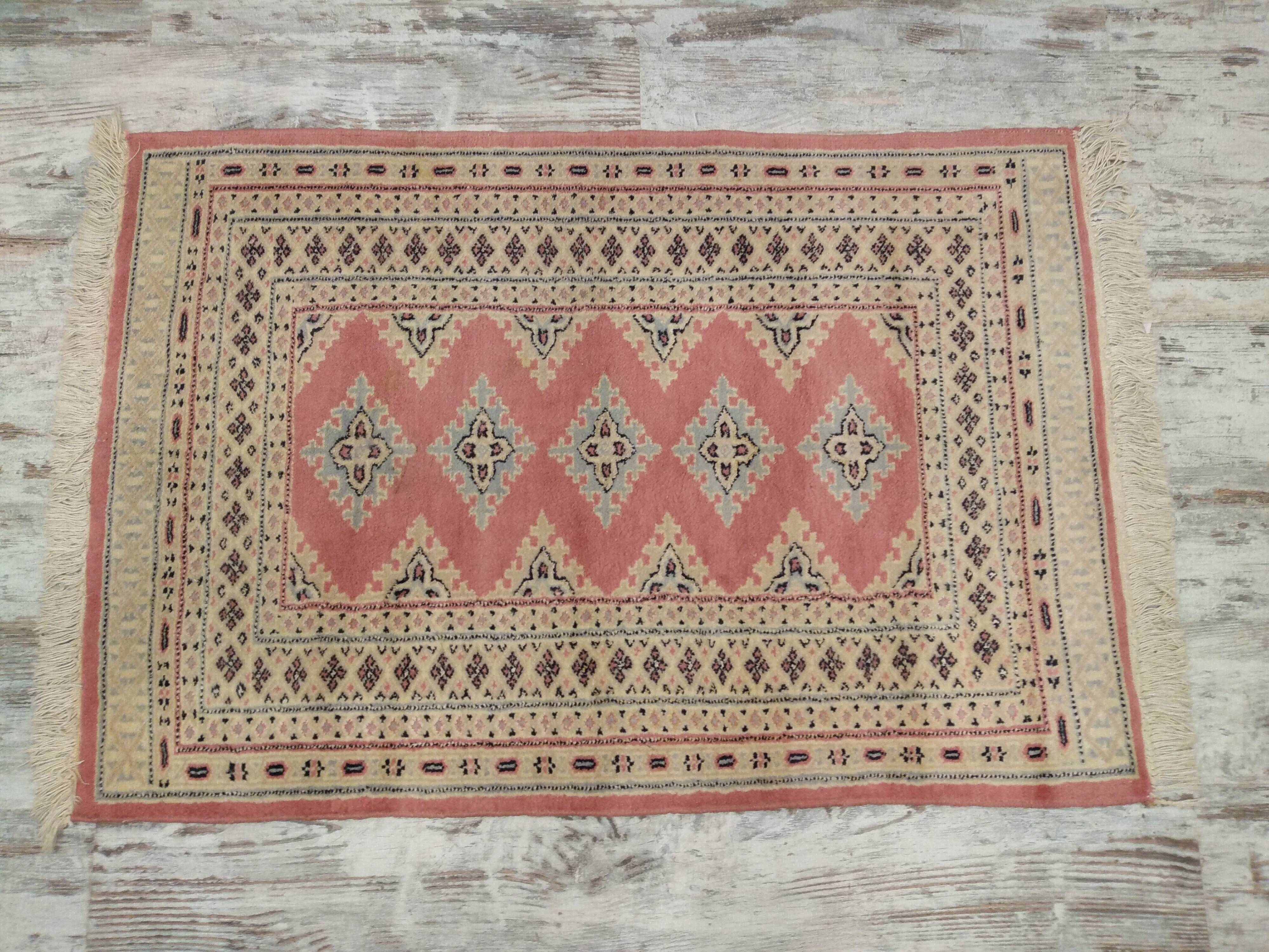 Tapis persan fait main