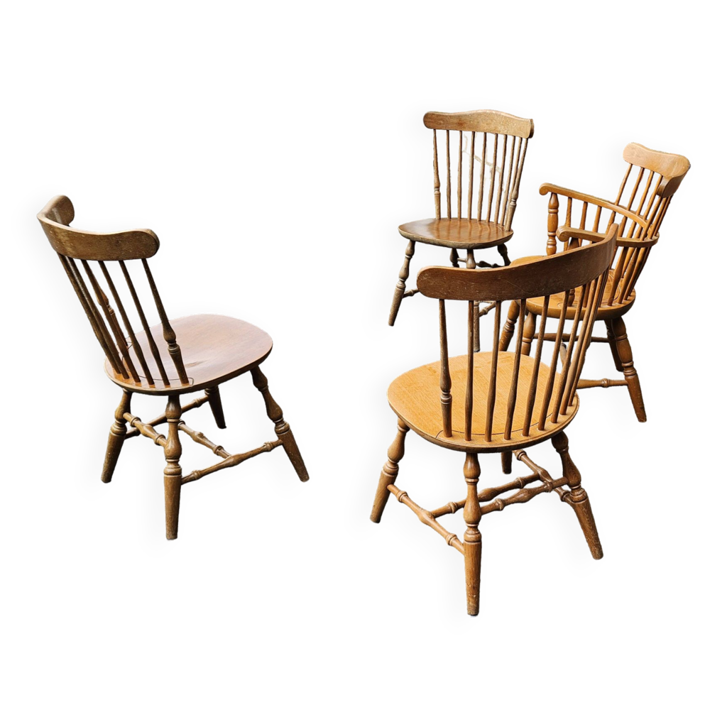 Set of 4 Windsor type chairs designed by Ethan Allen Selency