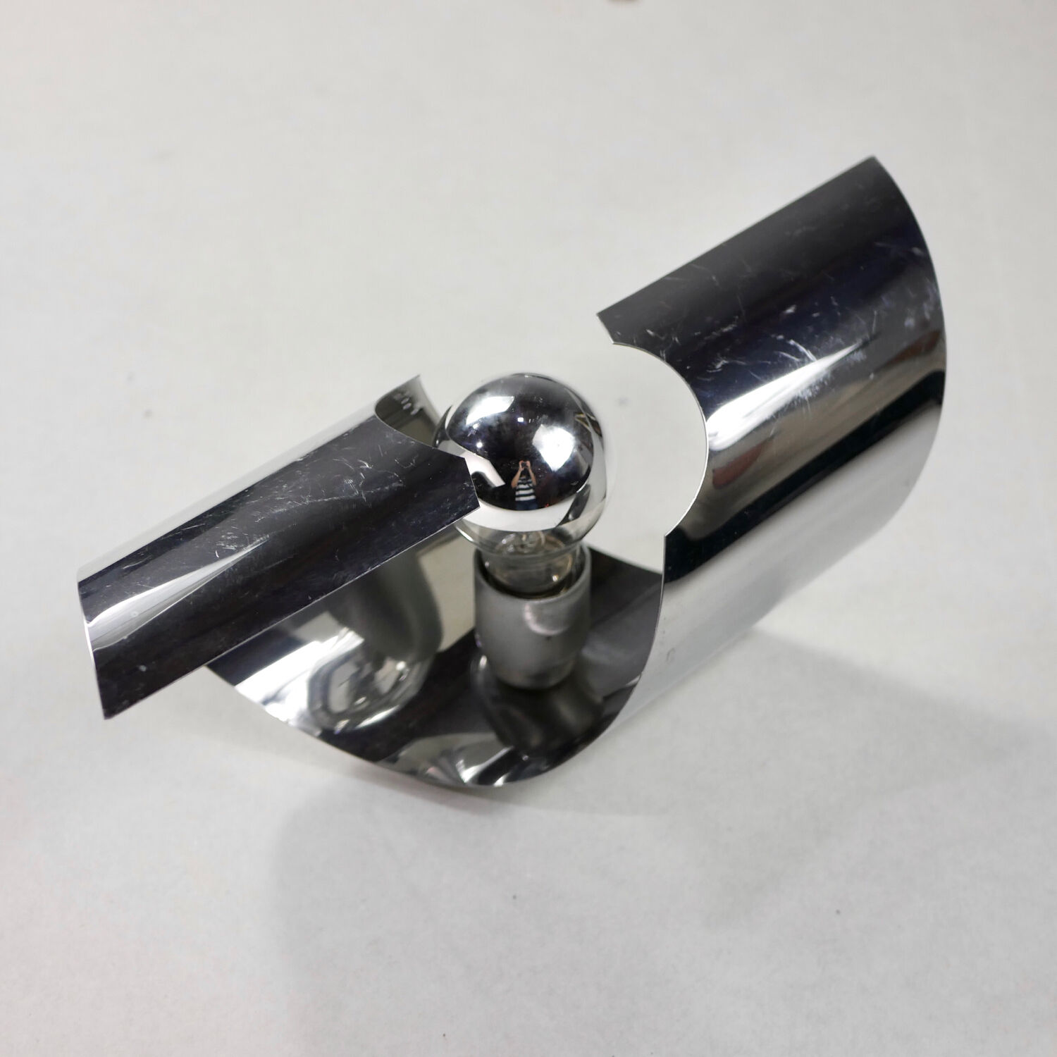 Pair of chrome wall lamps 70s