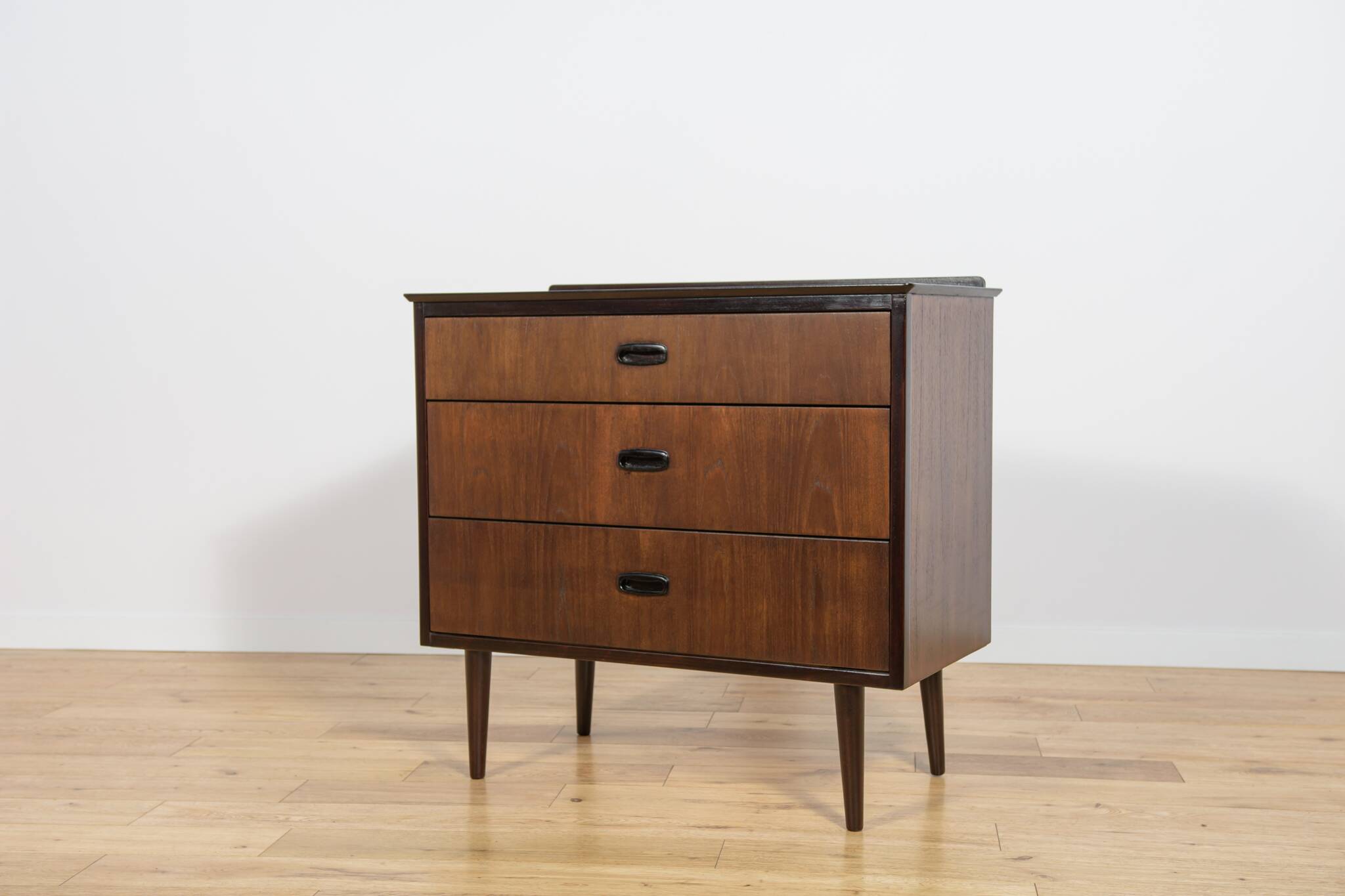 Commode en teck du milieu du siècle, Danemark, années 1960