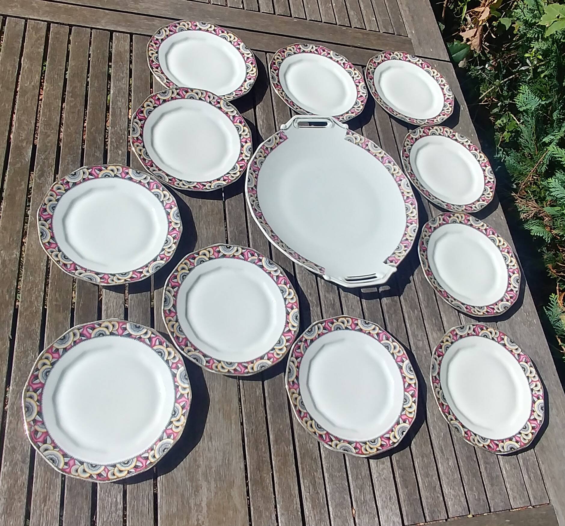 Dessert service from the EG France earthenware factory Art Deco period 20s/30s in porcelain