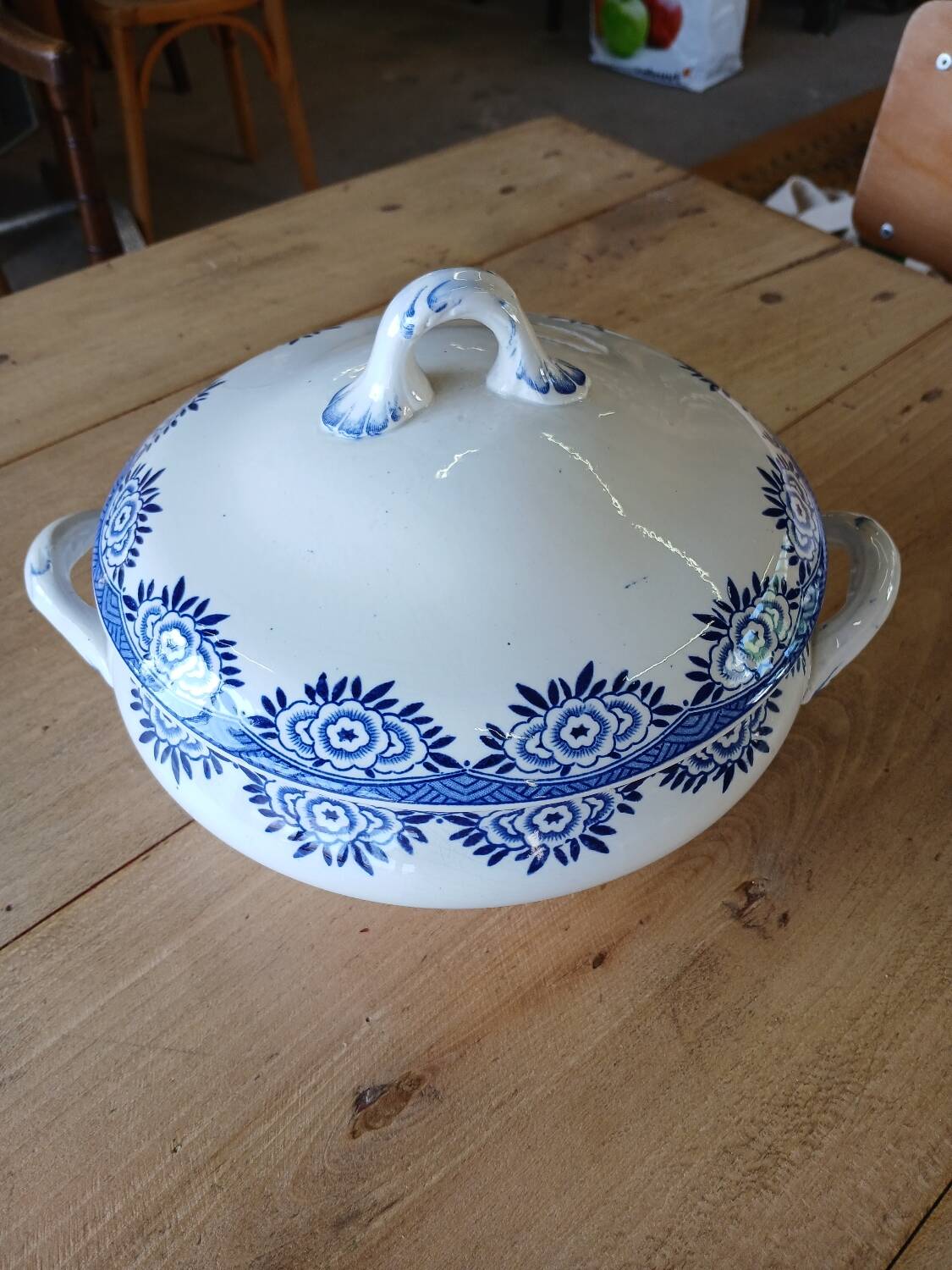Antique soup tureen from Digoin and Sarreguemines