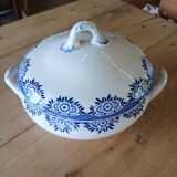 Antique soup tureen from Digoin and Sarreguemines