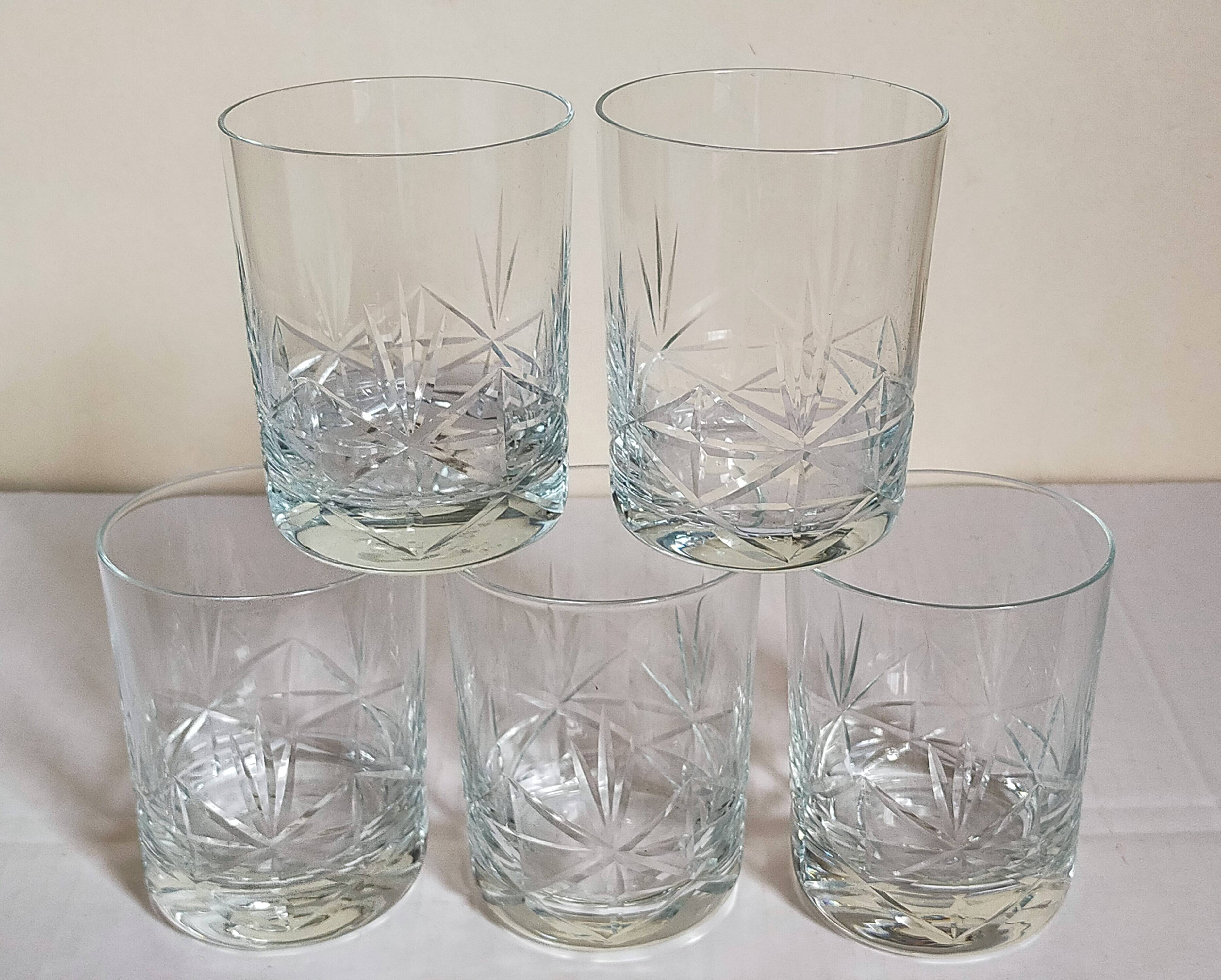 Five timpani glasses with vintage crystal stars