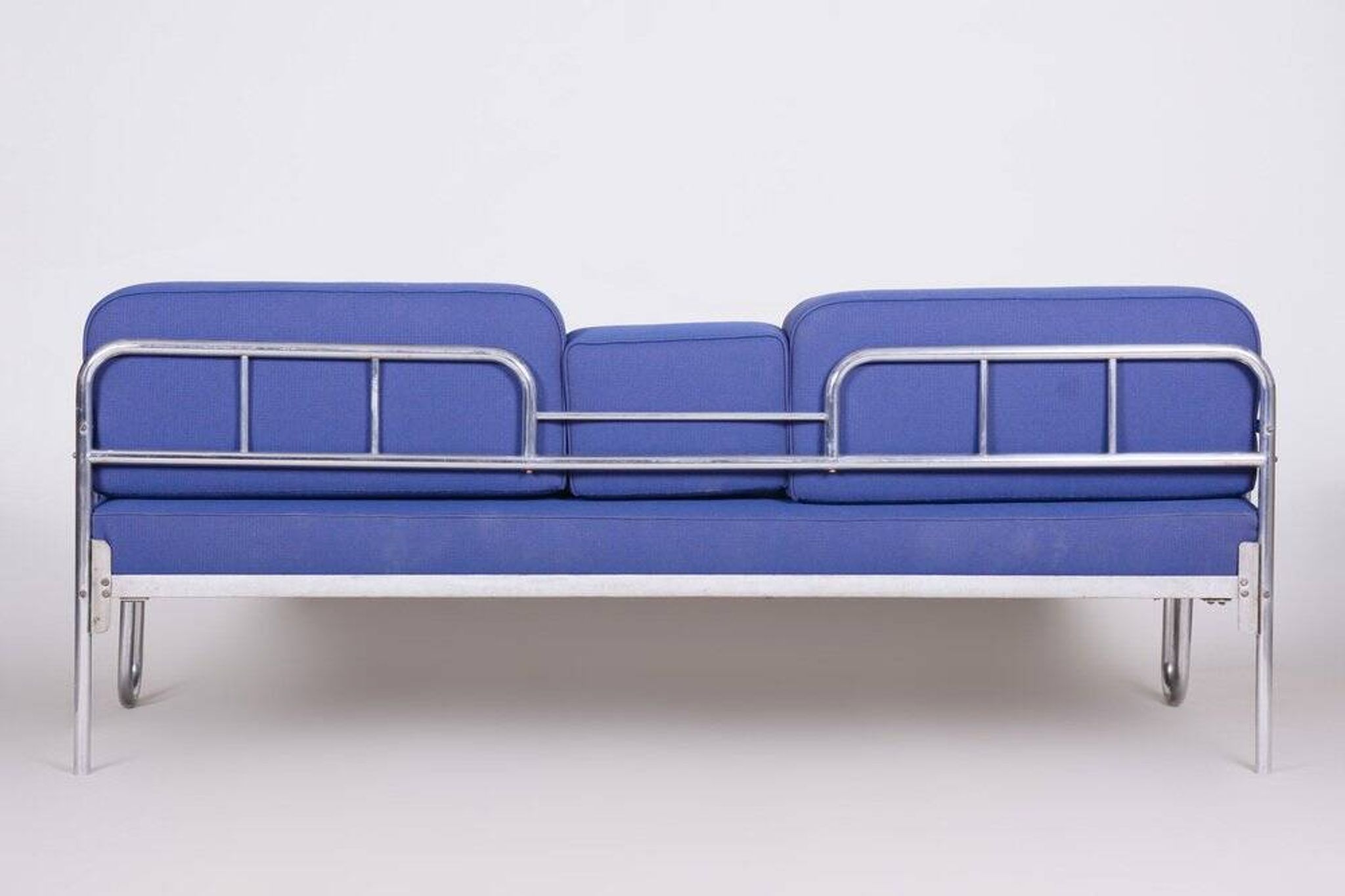 Bauhaus Sofa in Chrome-Plated Steel & New Upholstery, Czech, 1930s