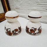 70s salt and pepper shaker set