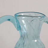 Carafe bleue en verre soufflé bullé