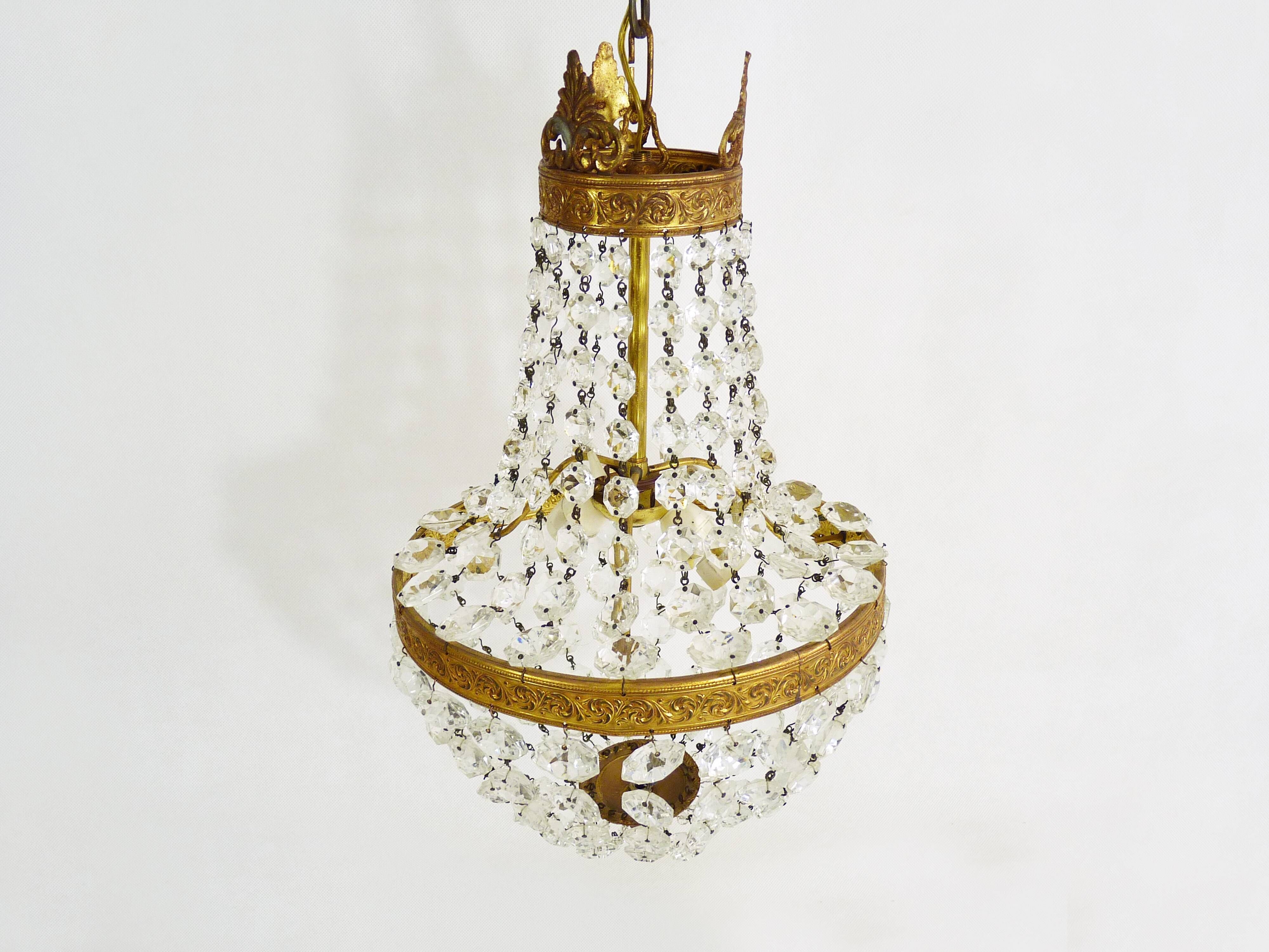 Former 2-light bronze hot air balloon chandelier, glass stamps. Year 50