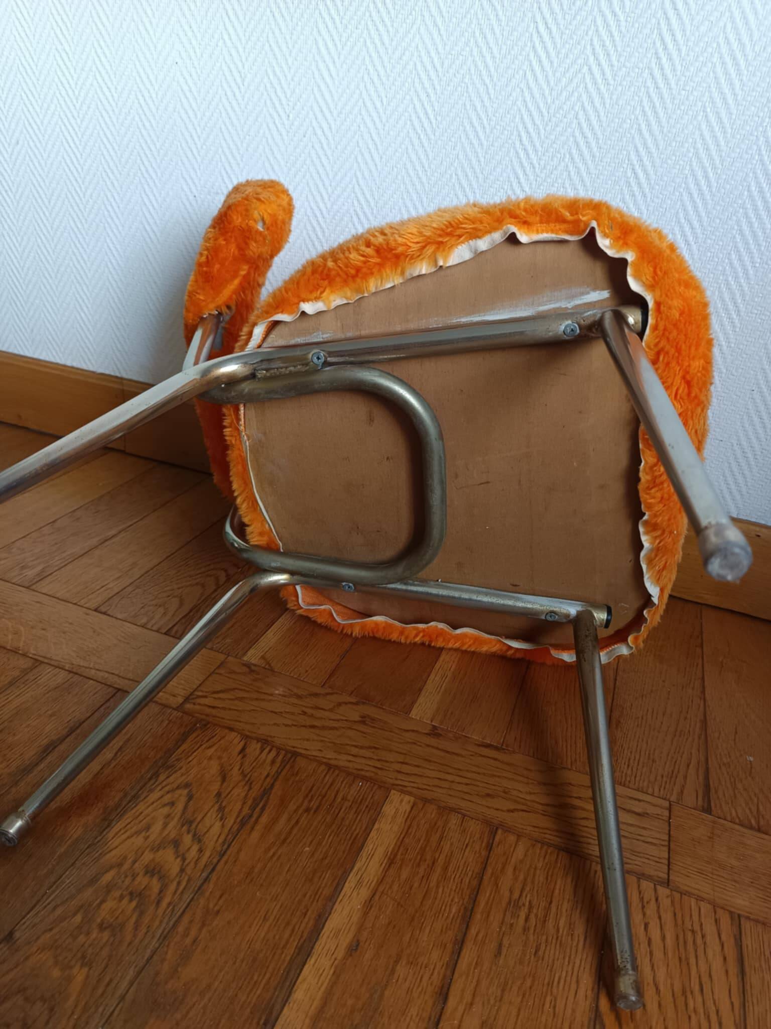 Pelfran orange fluffy chair
