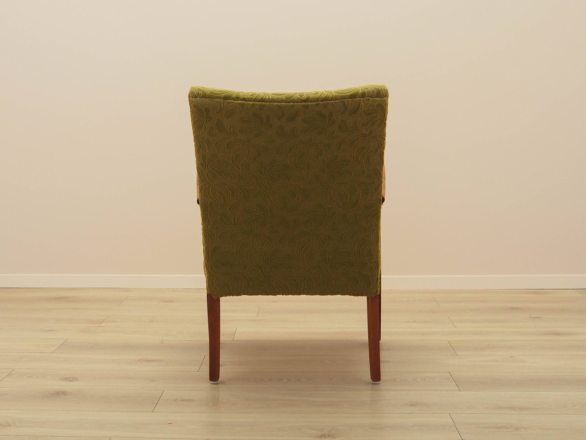Fauteuil danois vert, années 1960