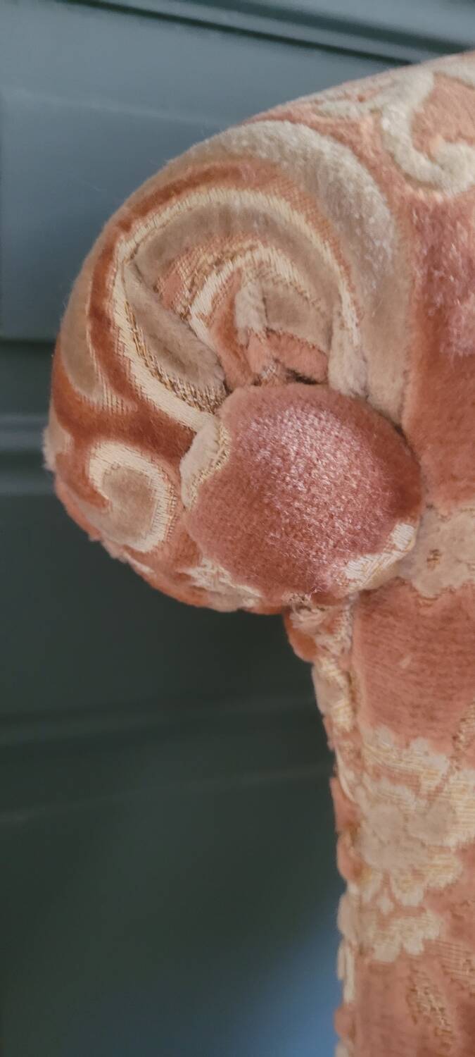 Velvet toad armchair