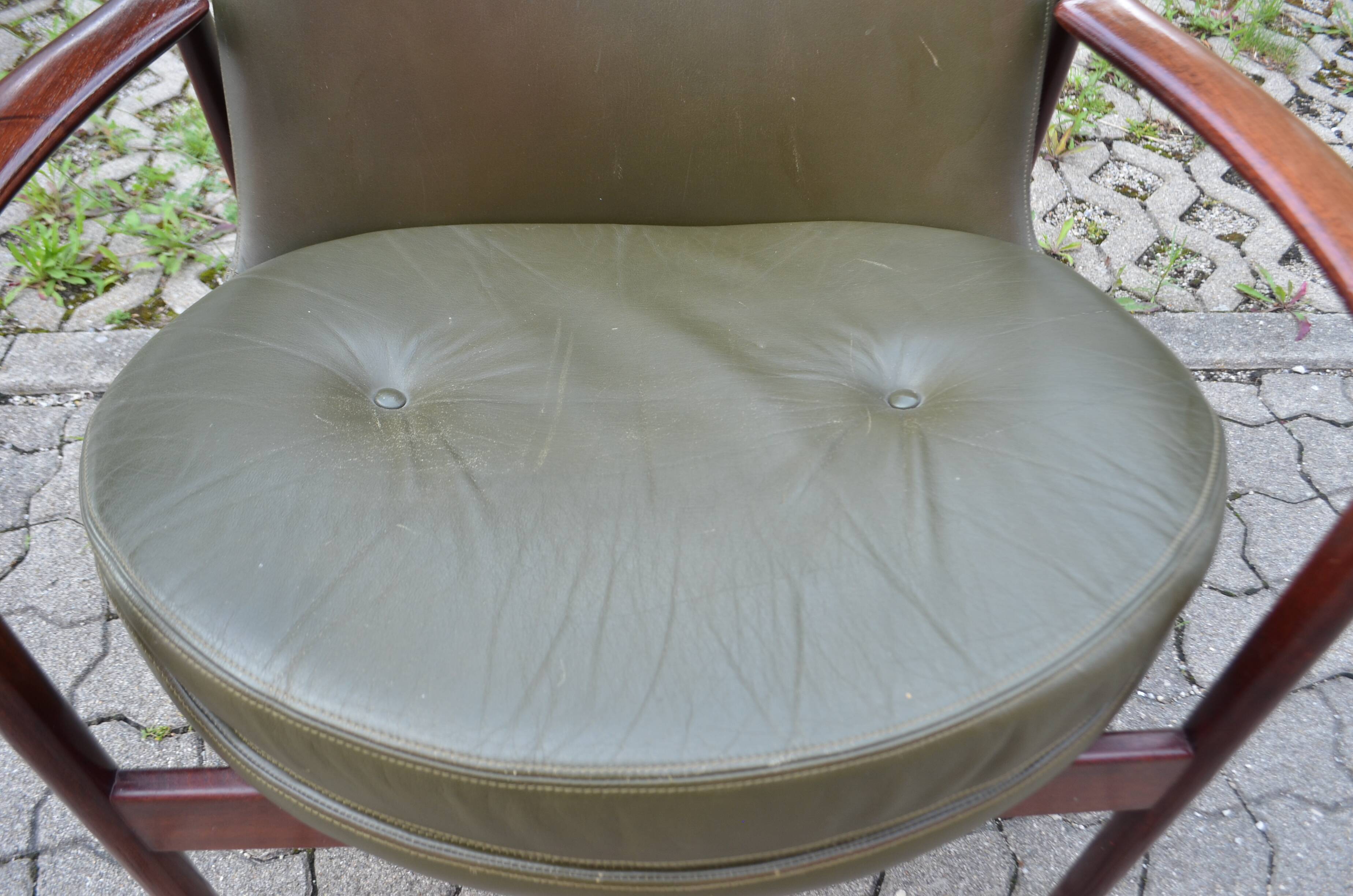 Ib Kofod Larsen for Fröscher Sitform olive leather Lounge Chair