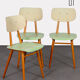 Suite de 3 chaises produites par Ton dans les années 1960
