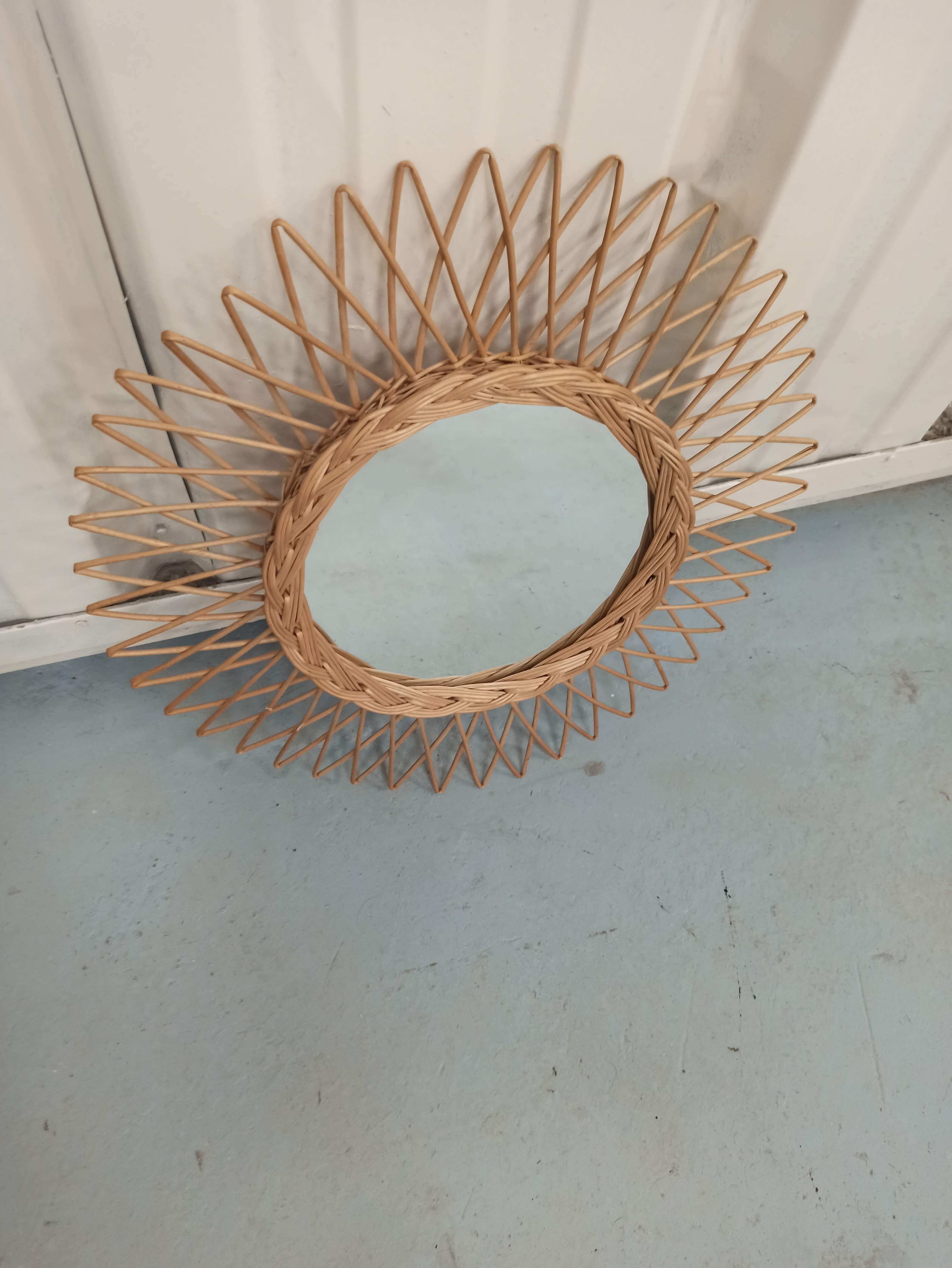 Round rattan sun mirror - 48cm