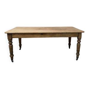 Table de travail ou drapier - roulettes