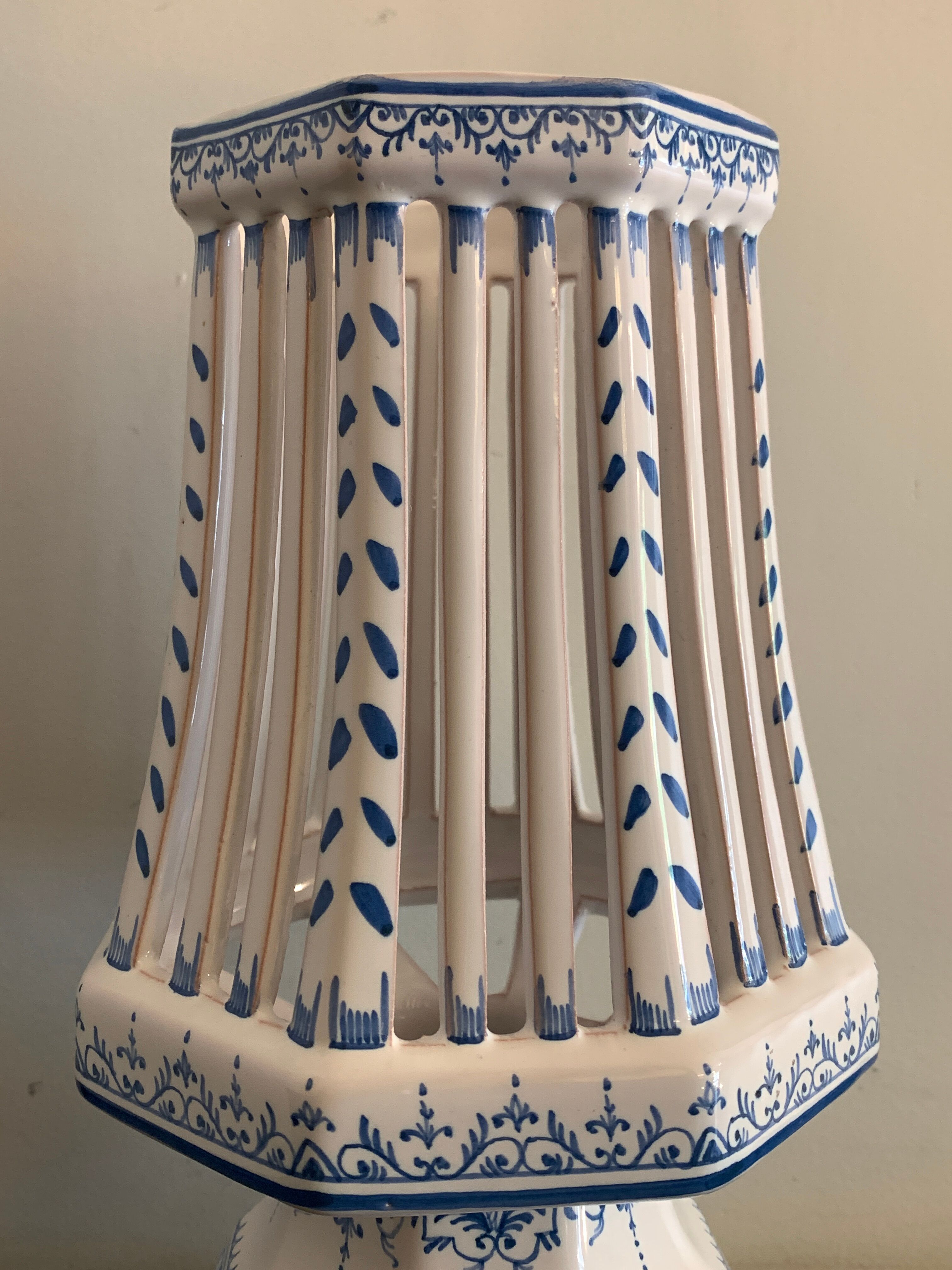 Earthenware lamp Lallier de Moustiers