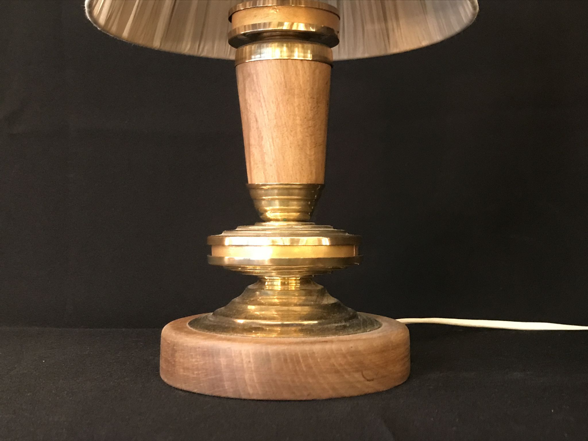 Vintage table lamp foot in wood and brass pleated lampshade 1960