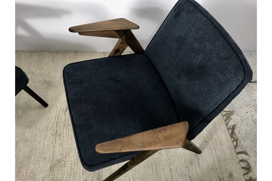 Pair of chairs bunny type 300 177, by J. Chierowski, 1960