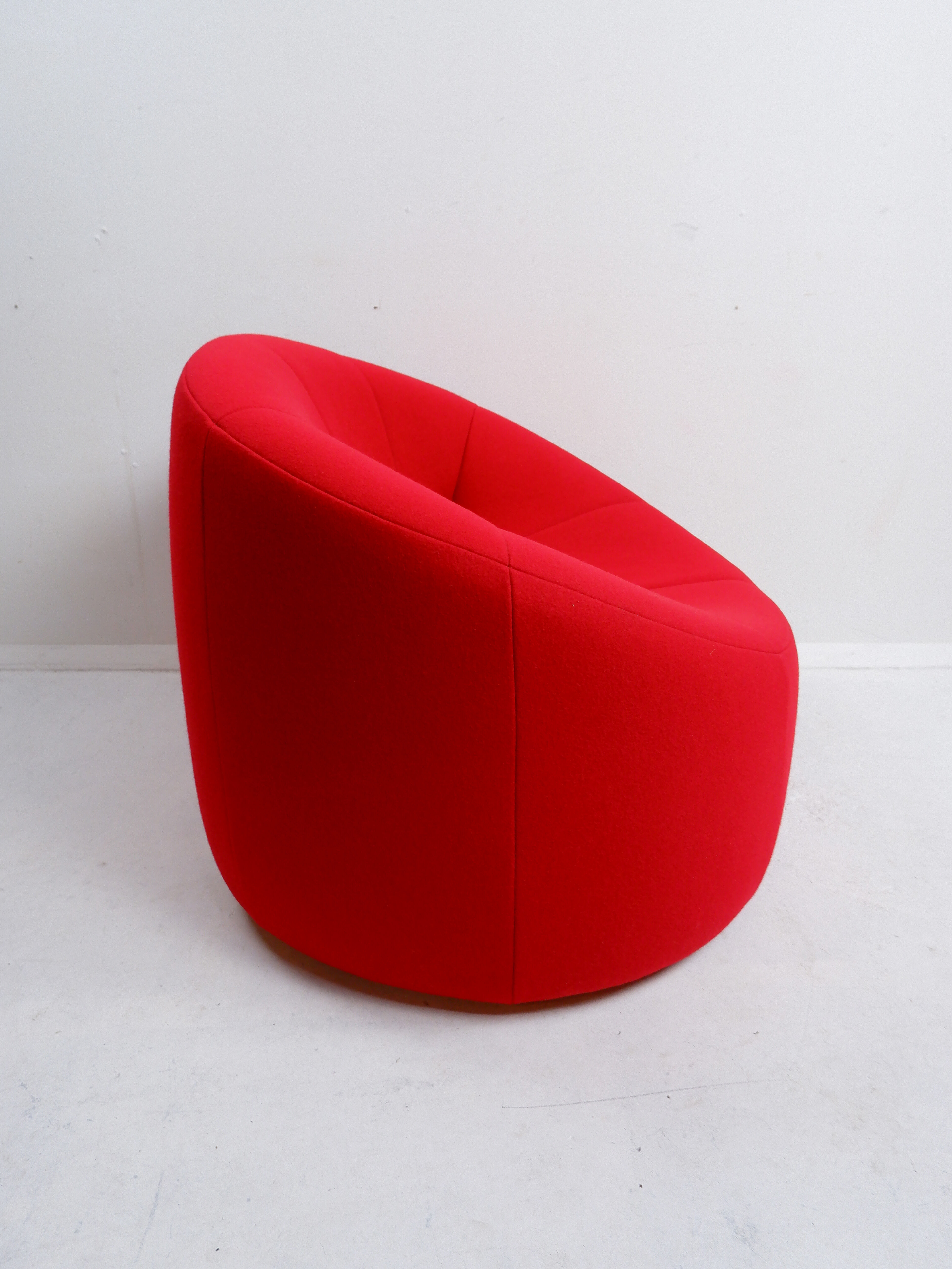 Pumpkin lounge chair by Pierre Paulin for Ligne Roset
