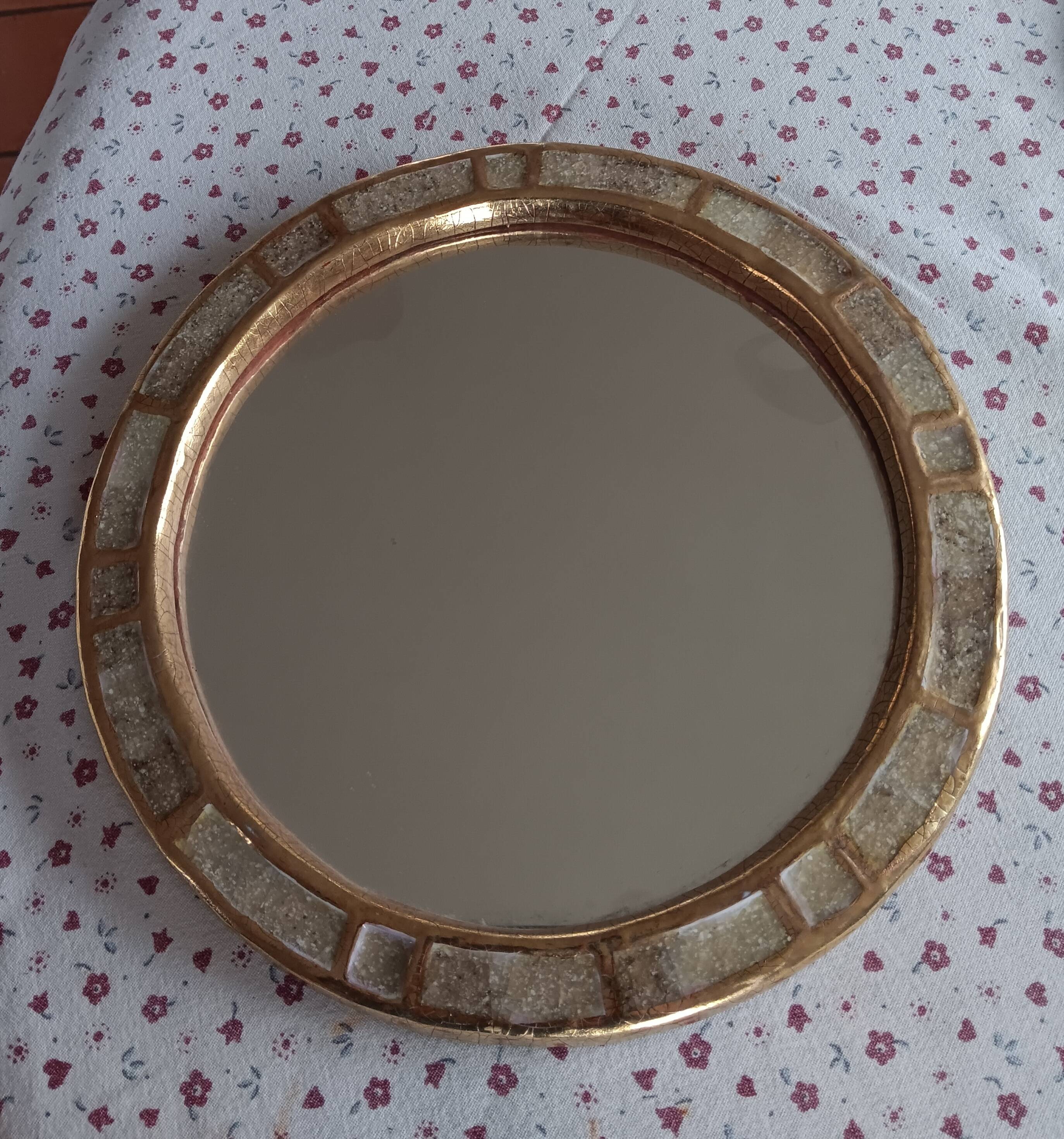 Ceramic mirror "gears" by Mithé Espelt