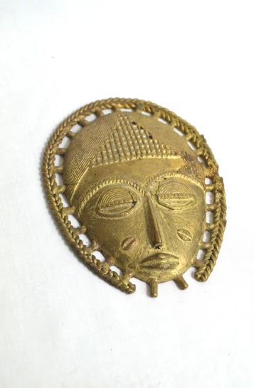 African bronze mask