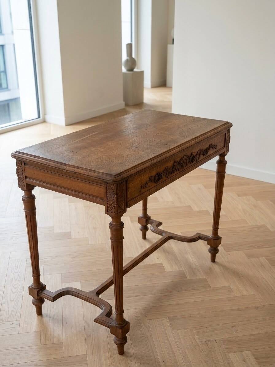 Louis XVI style walnut table with a drawer from the late 19th century.