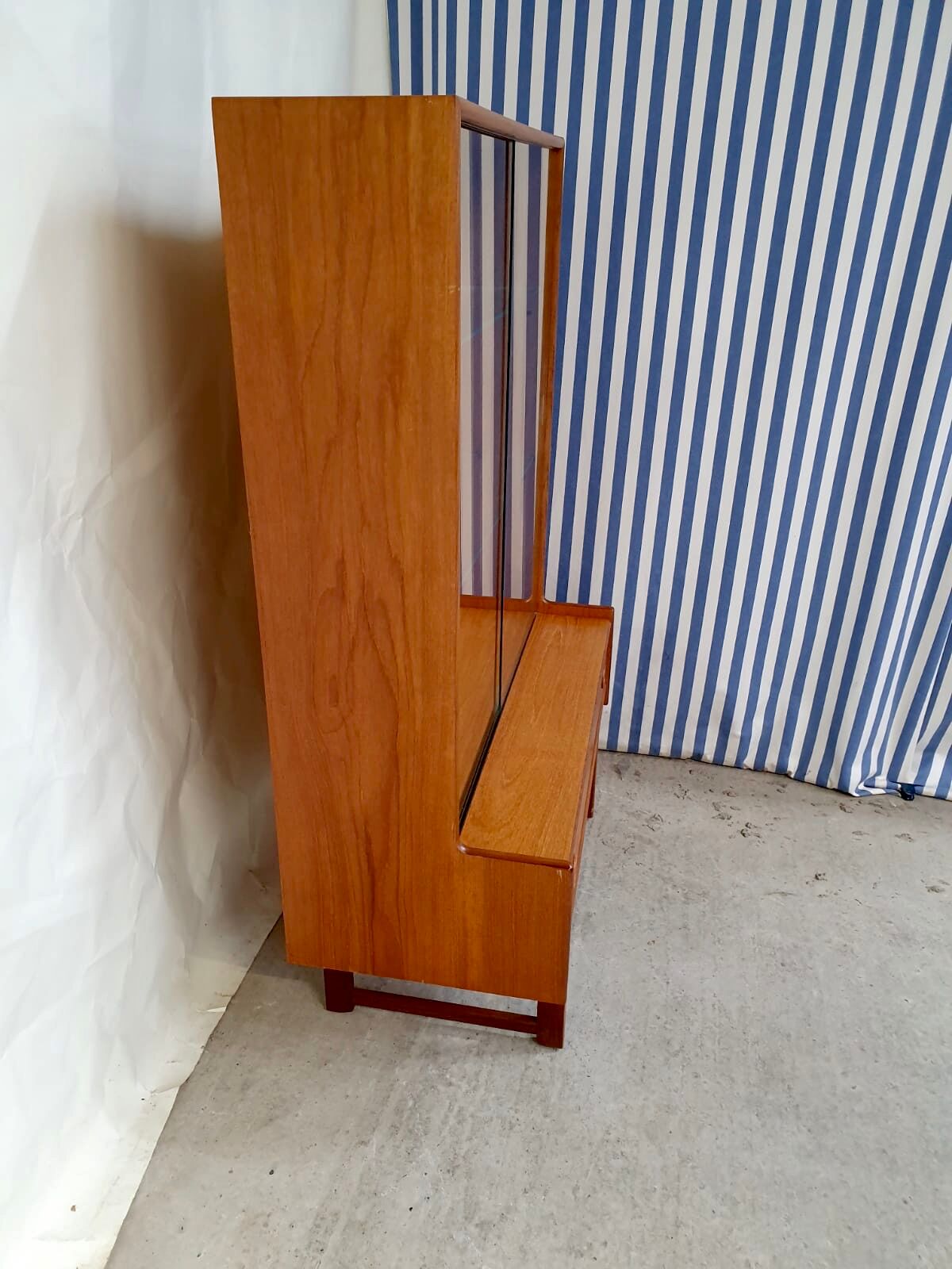 Vtg mid century teak turnidge wall shelving unit room divide Danish design