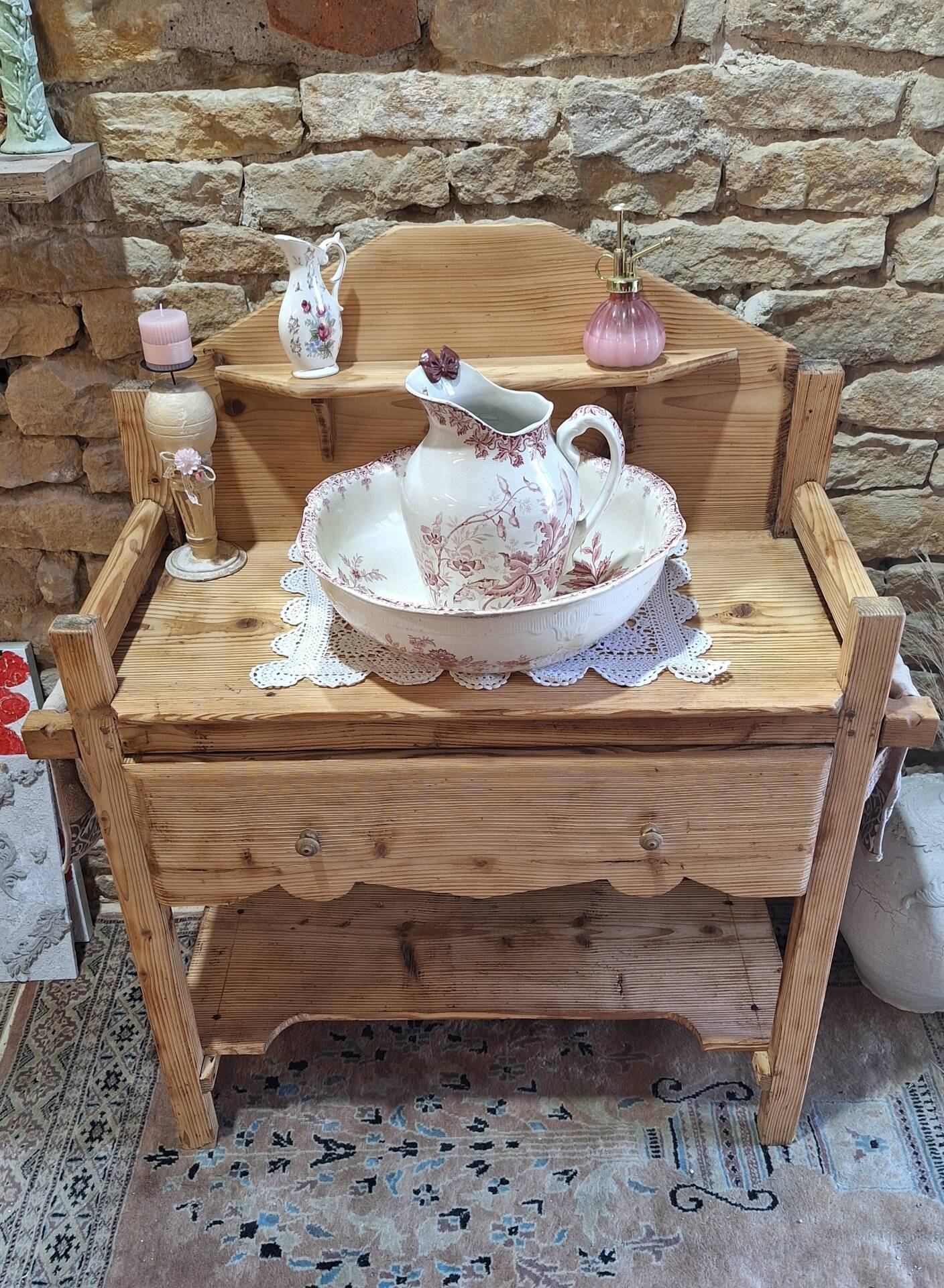 Table de toilette