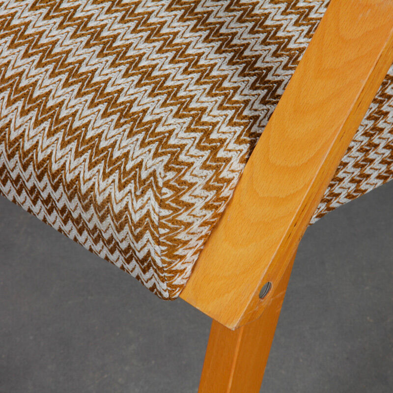 Paire de fauteuils en bois des années 1970