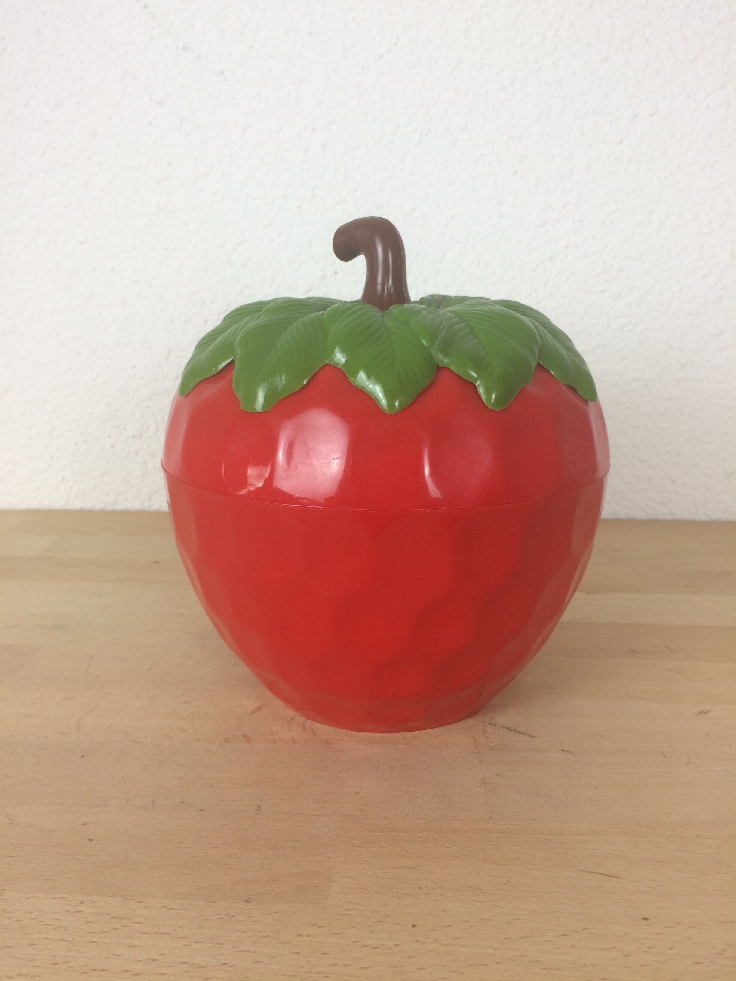 Vintage strawberry ice bucket