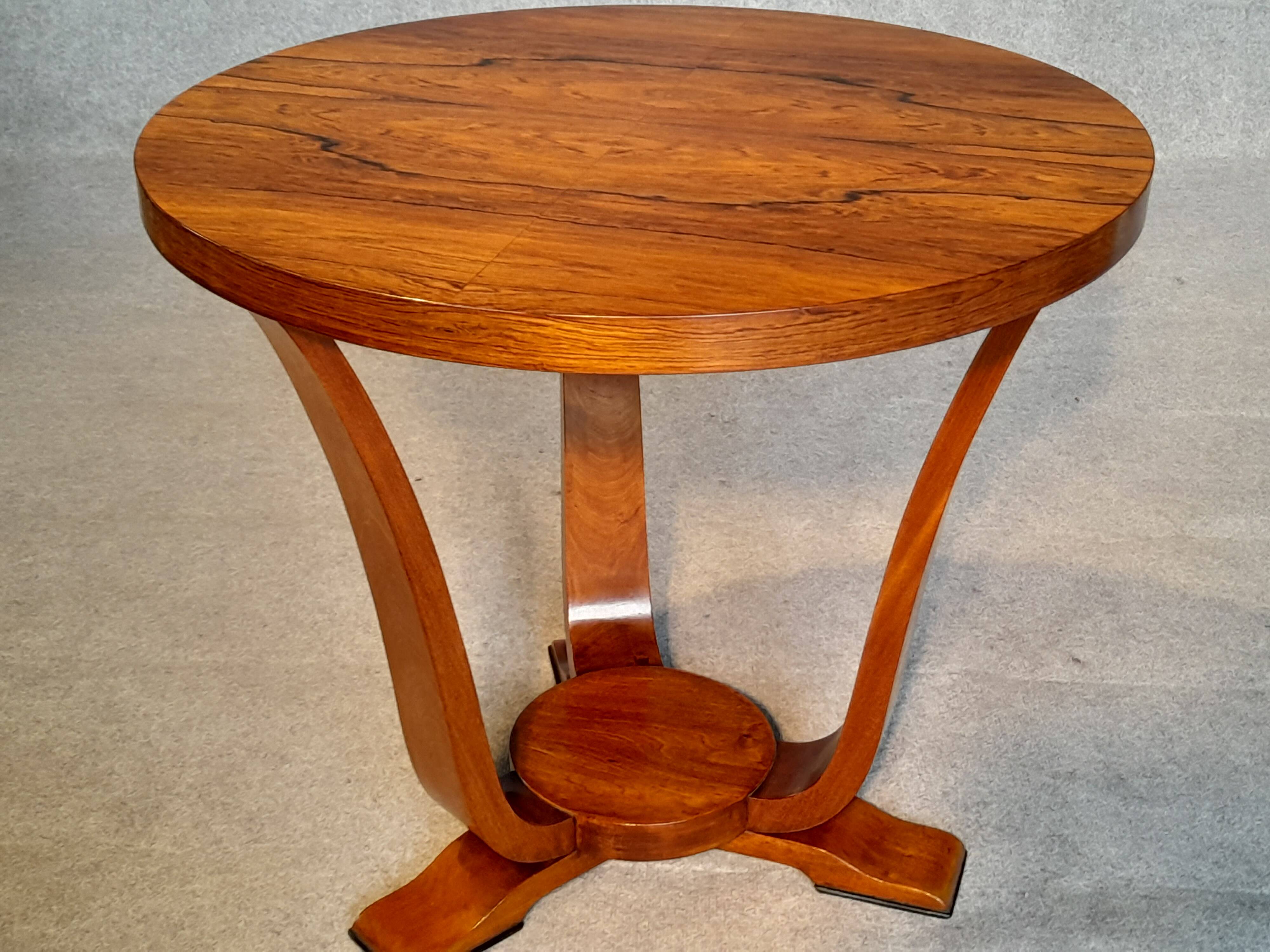 Art Deco pedestal table