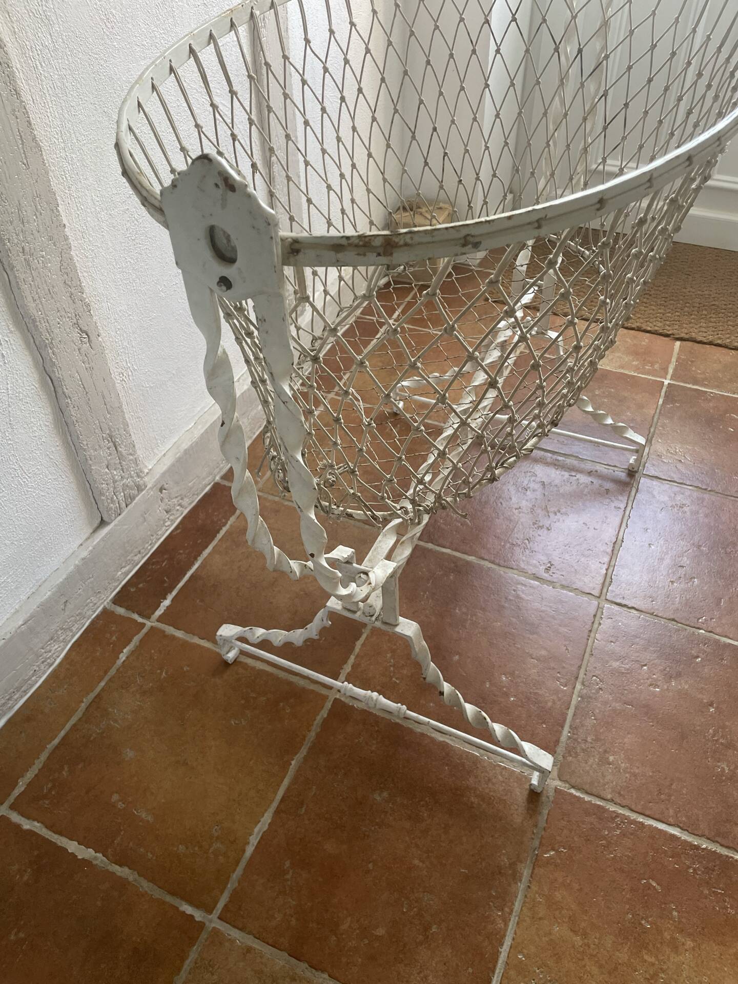 Cradle from the 1940s