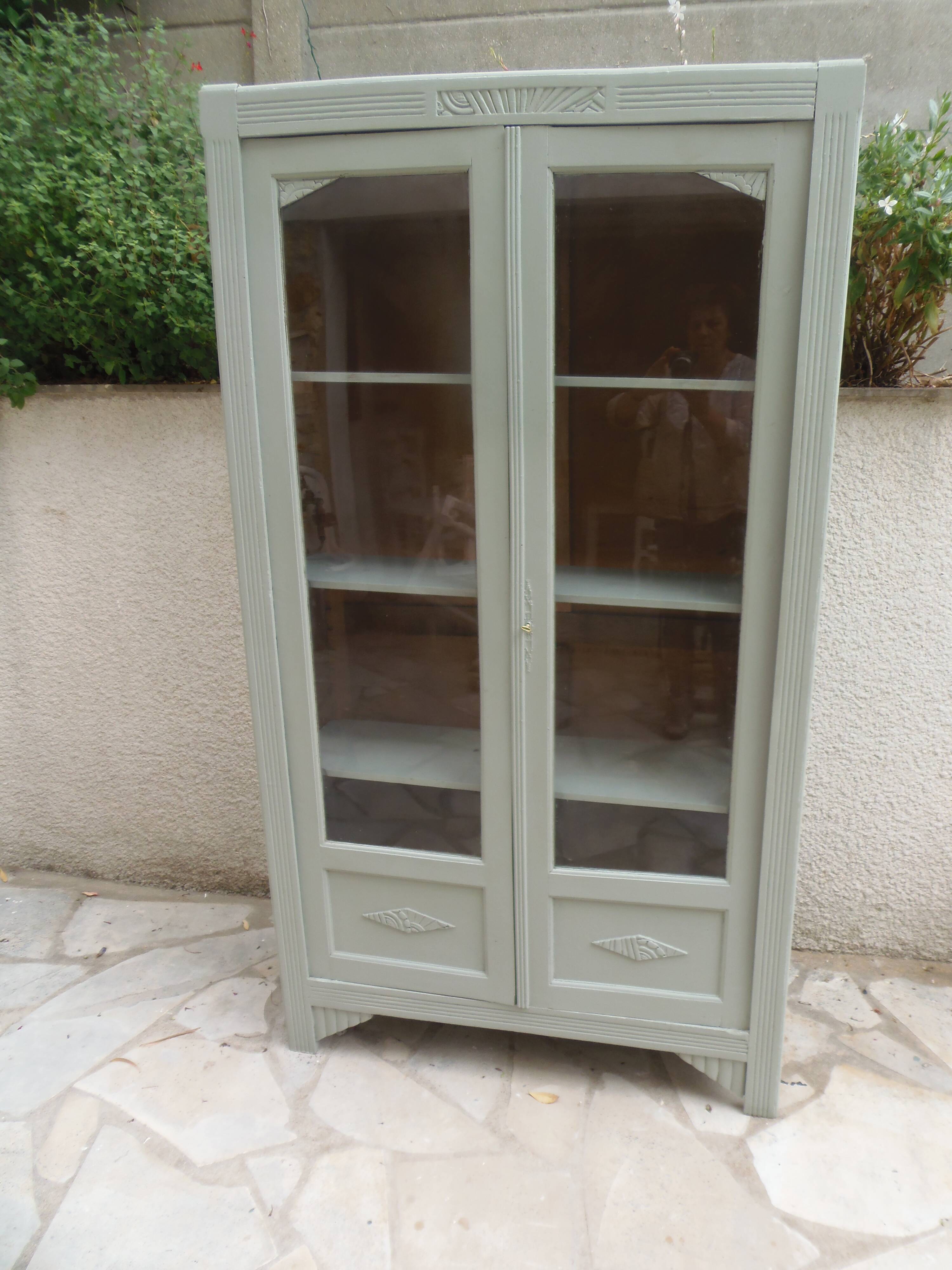 Renovated Art Deco display cabinet in grey-green.